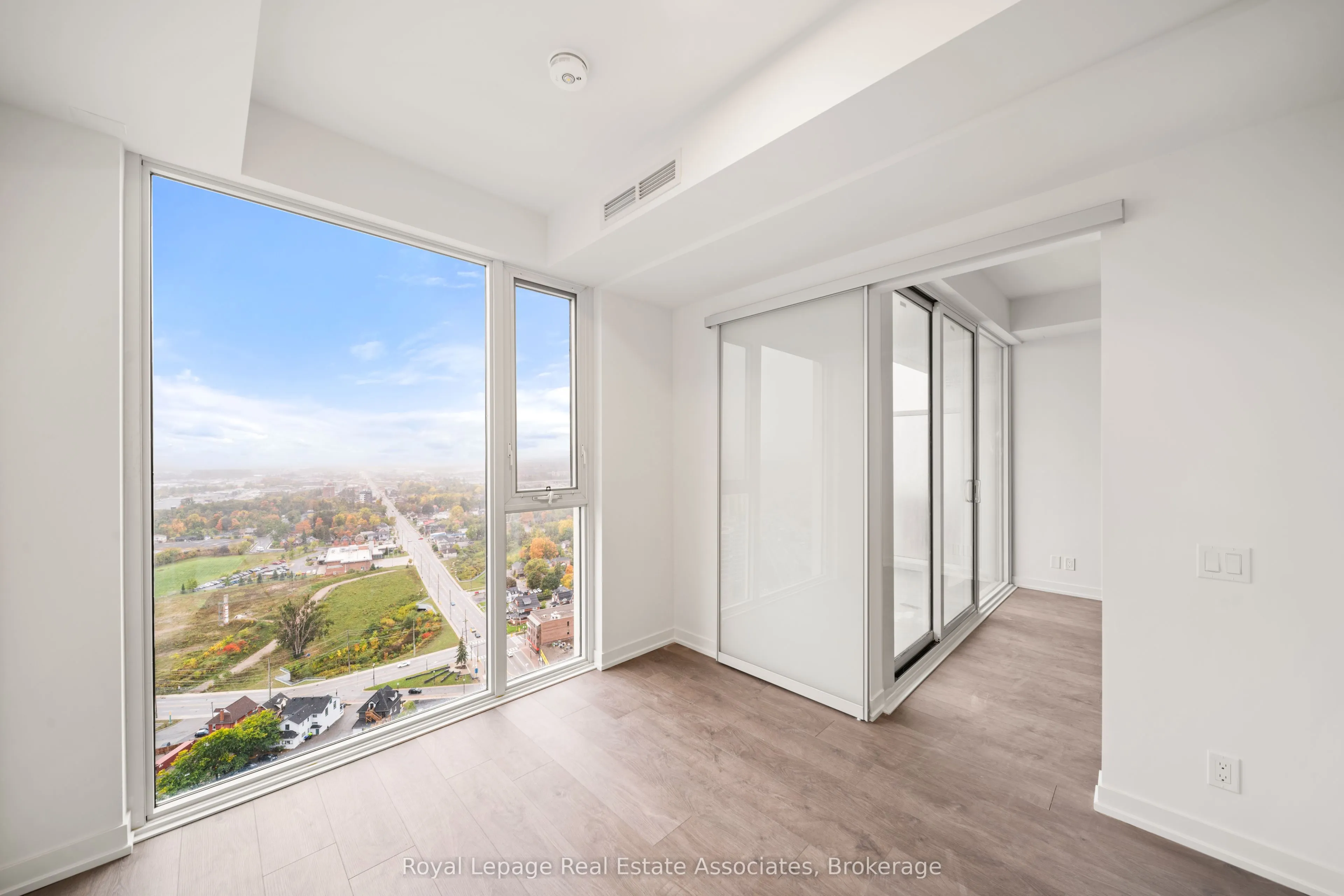 39 Mary Street, #2710