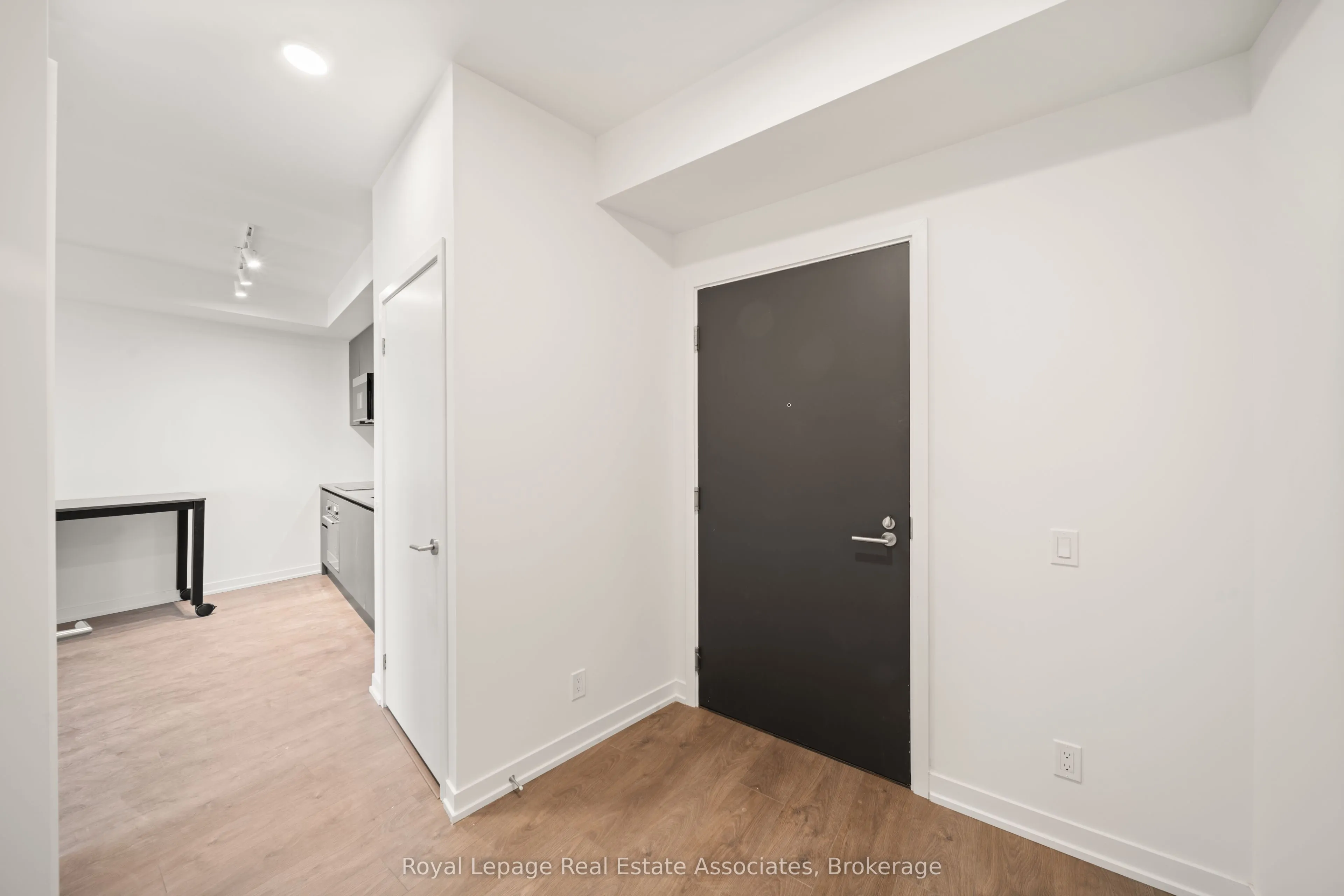 39 Mary Street, #2710