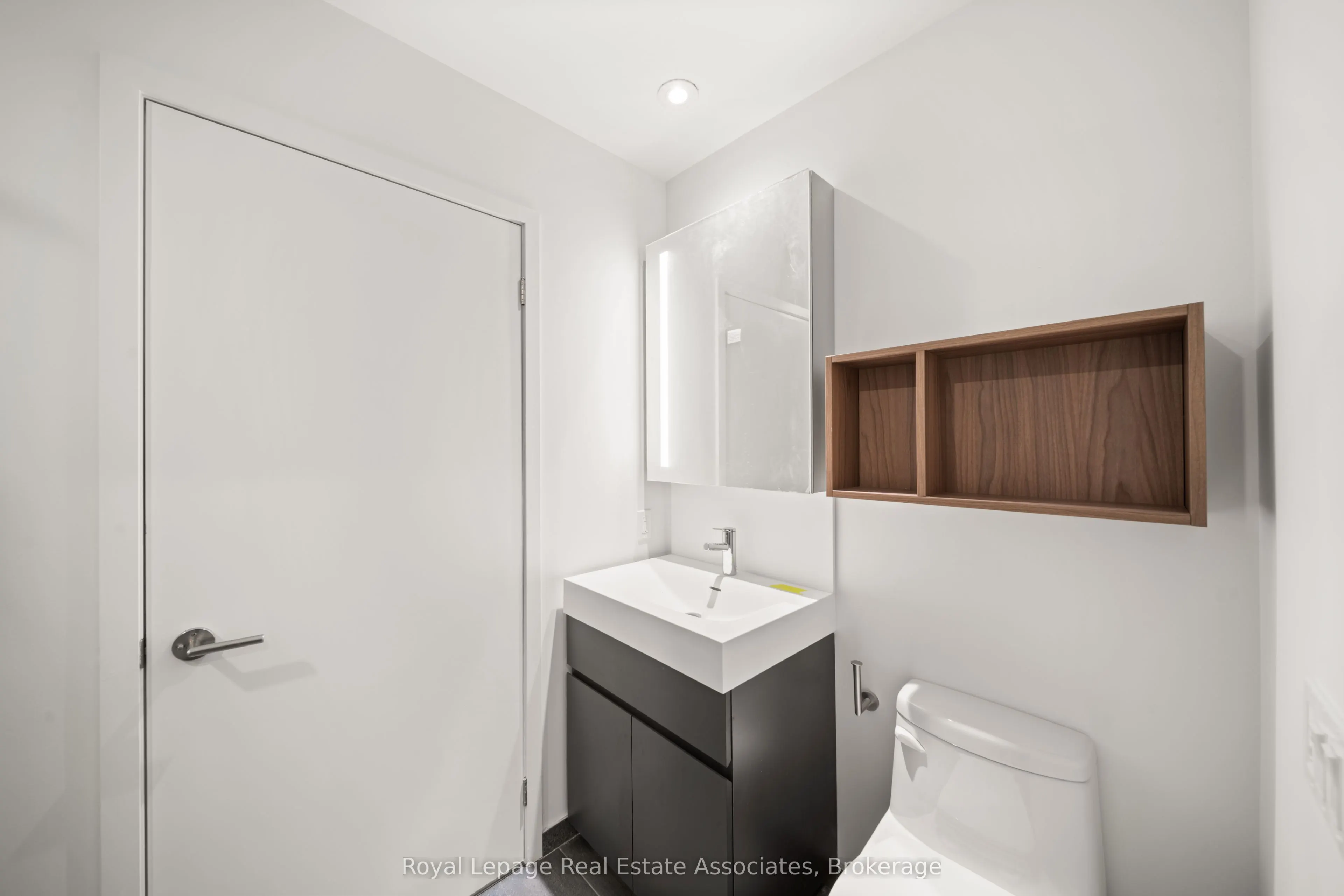 39 Mary Street, #2710