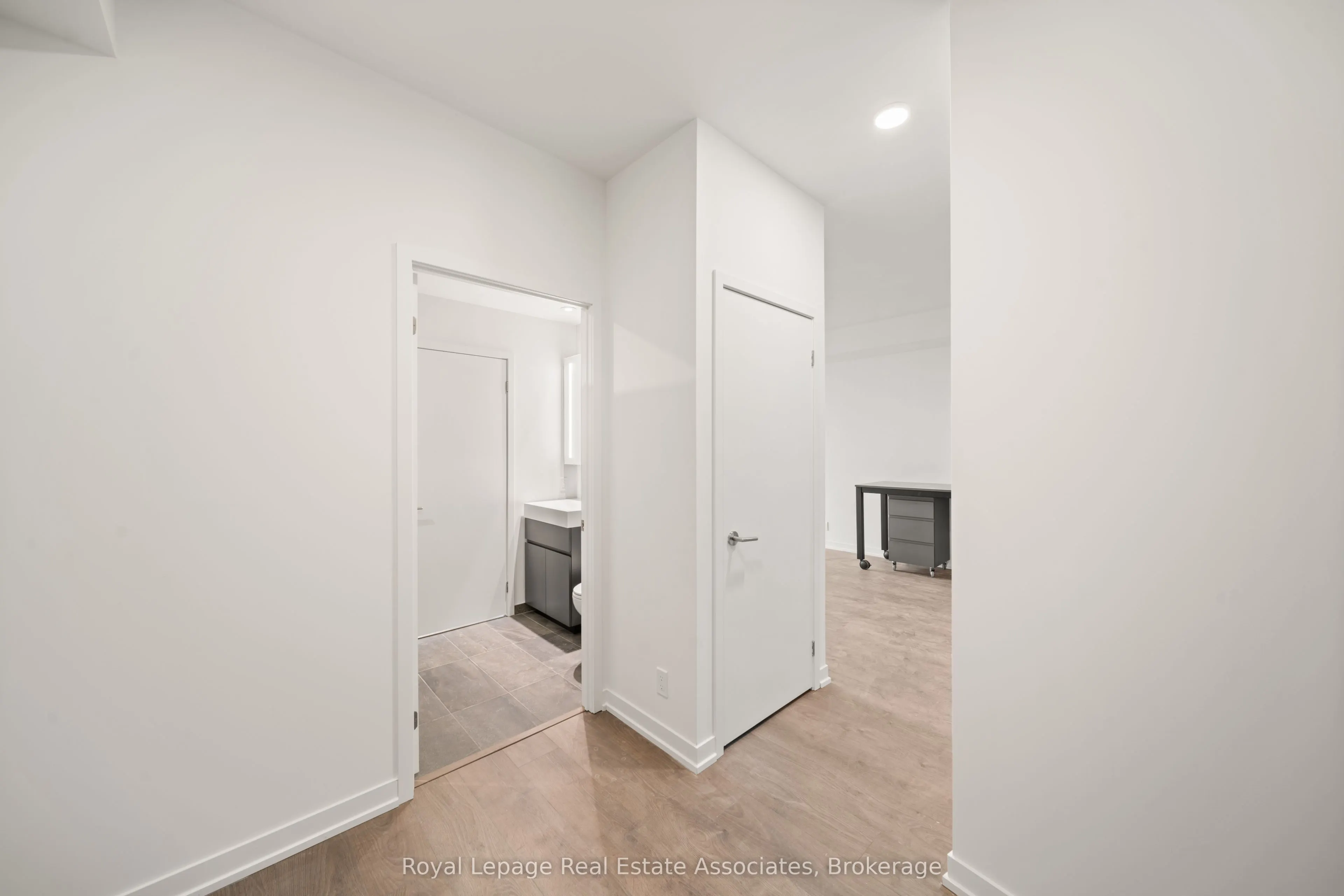 39 Mary Street, #2710