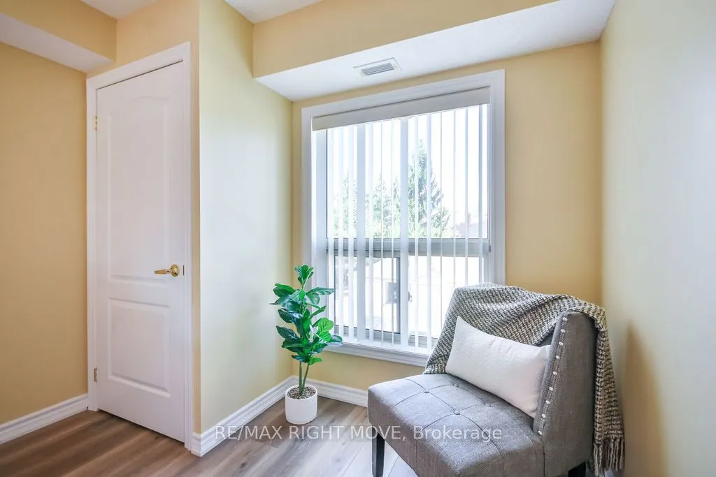 486 Laclie Street, #313