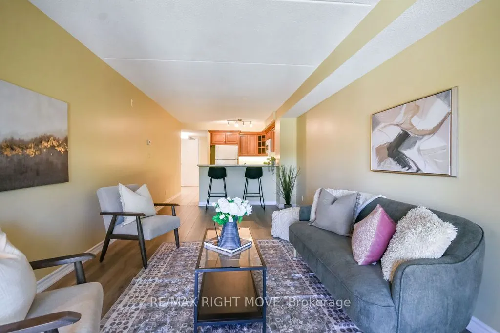 486 Laclie Street, #313