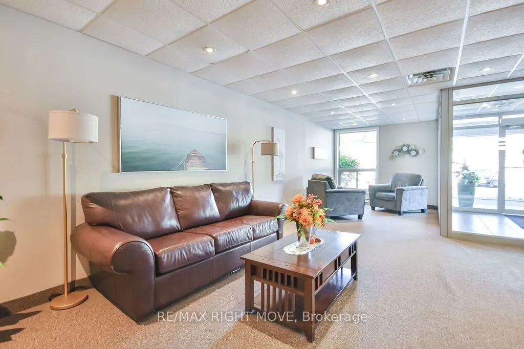 486 Laclie Street, #313