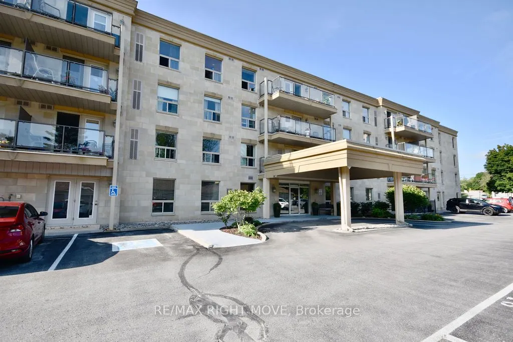 486 Laclie Street, #313