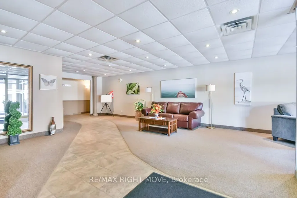 486 Laclie Street, #313