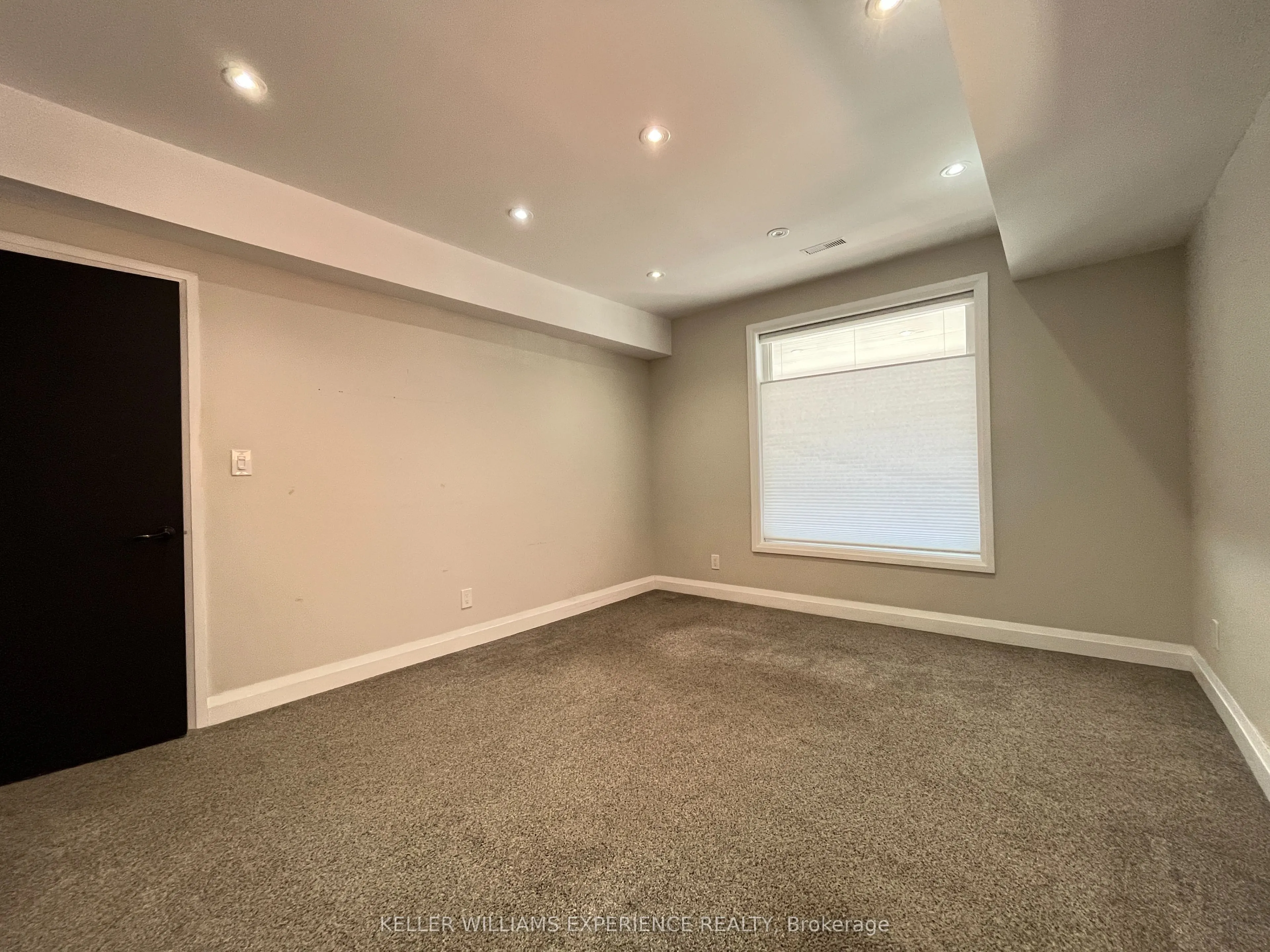 63 Mary Street, #Front Office