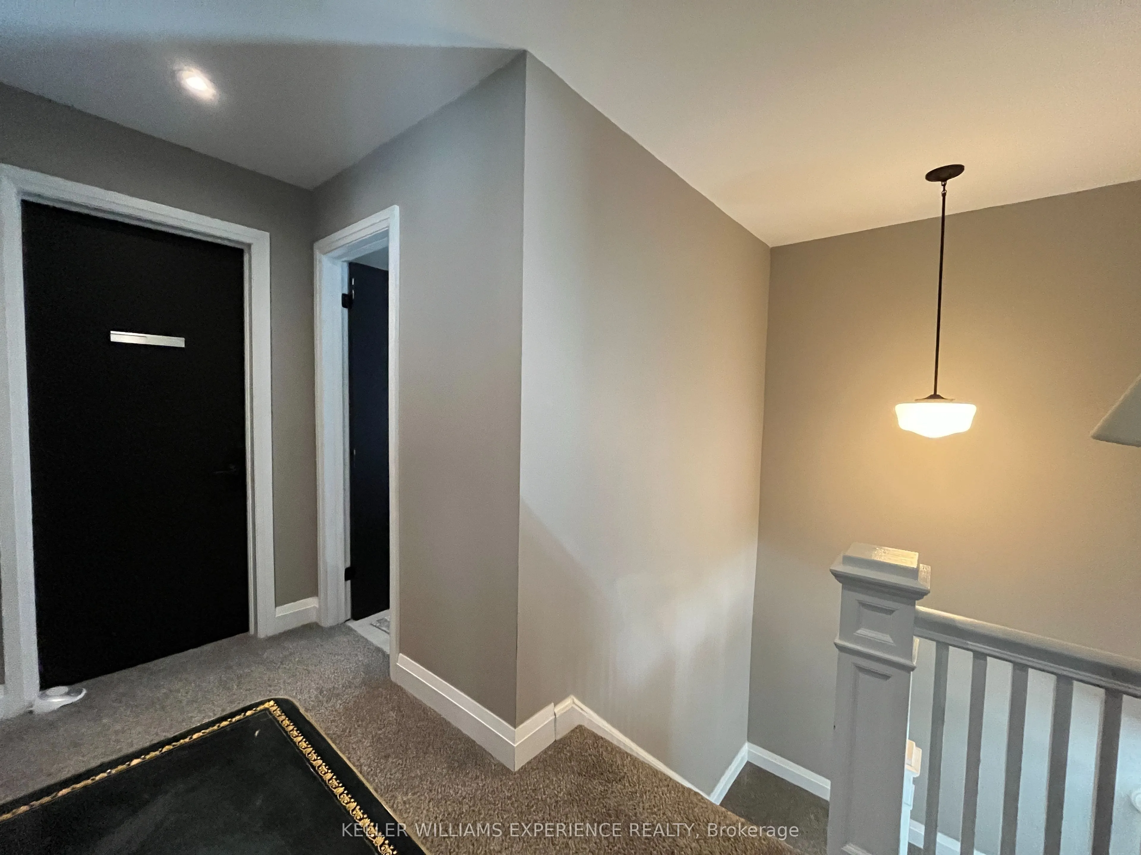 63 Mary Street, #Front Office