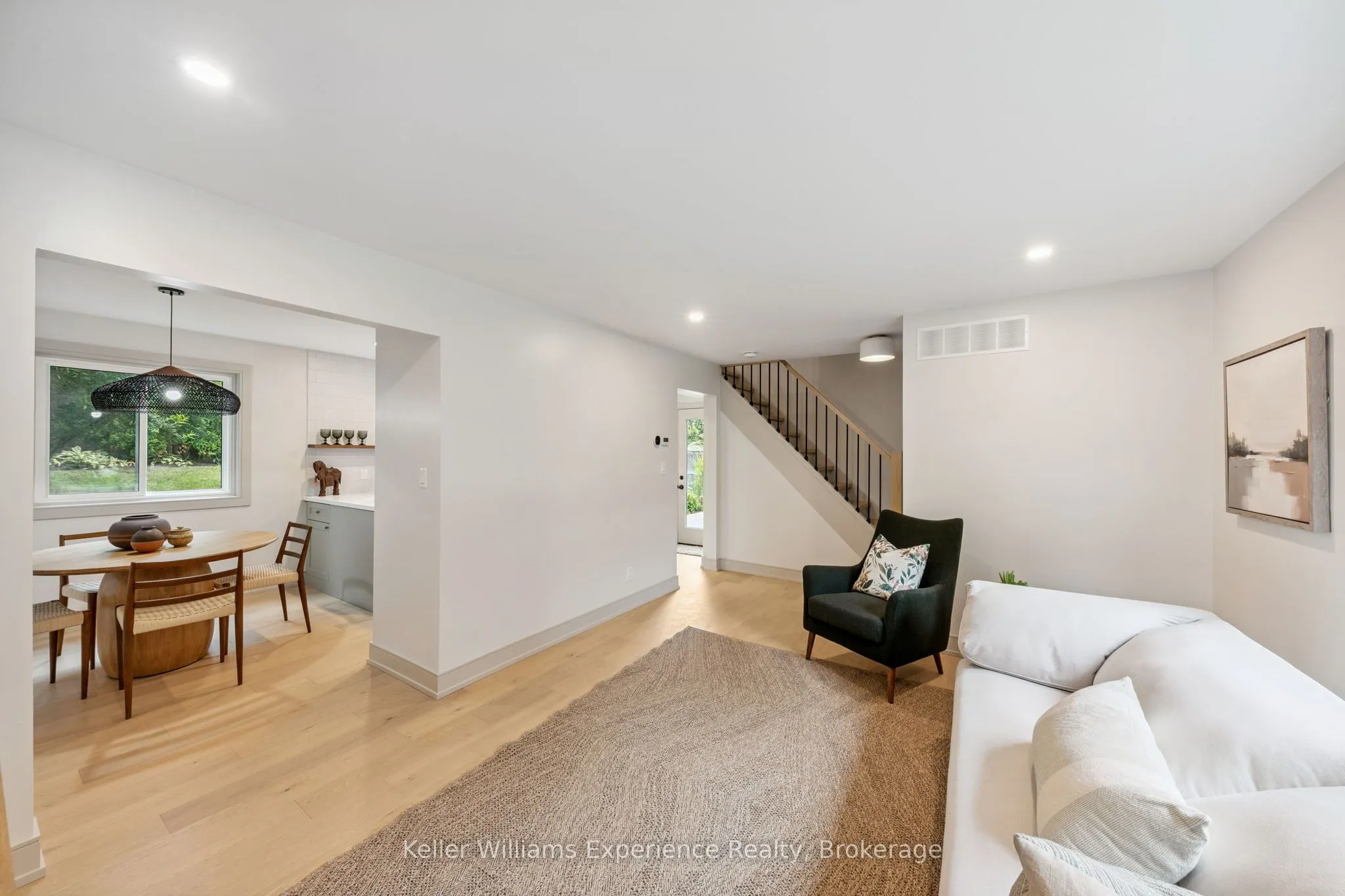 14 Mariposa Drive