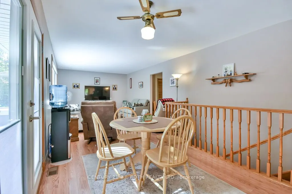 1059 Birchcliffe Crescent