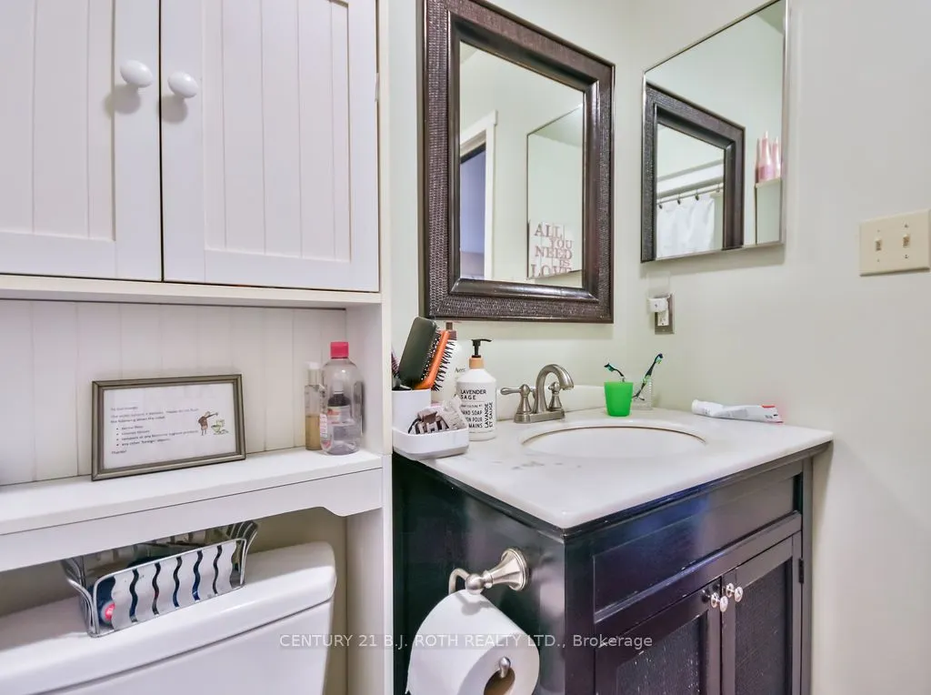 33 Iroquois Ridge