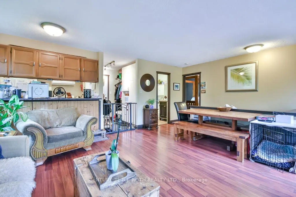 33 Iroquois Ridge