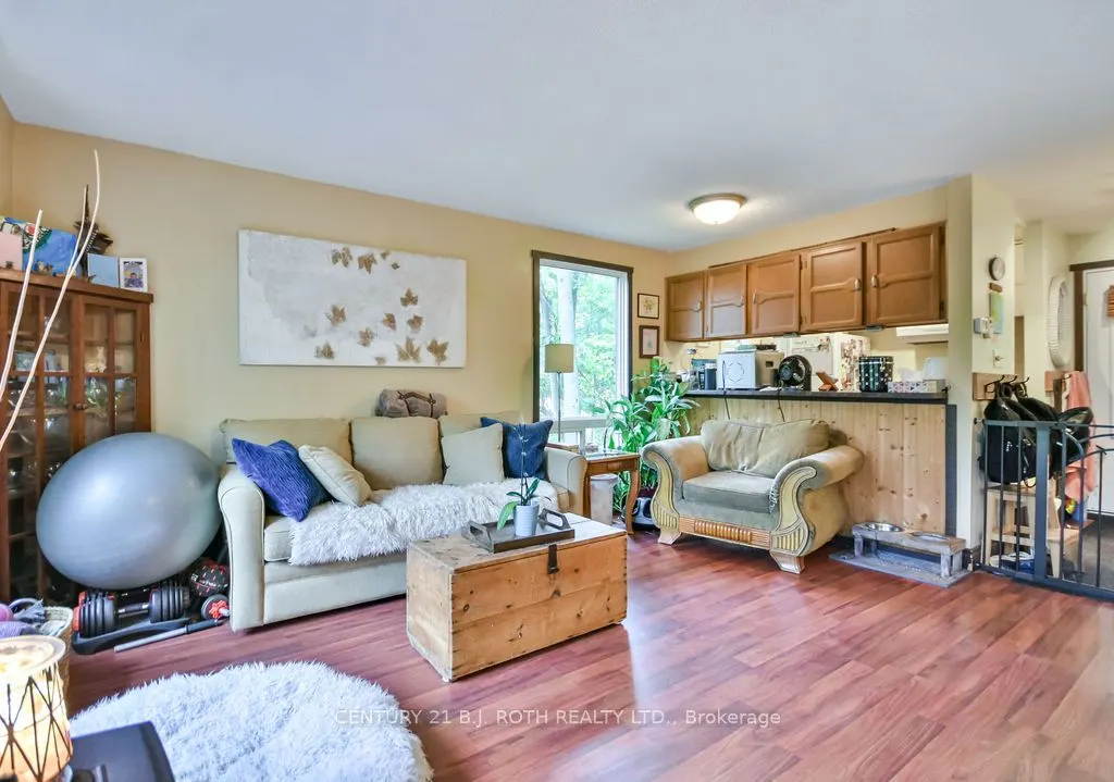 33 Iroquois Ridge