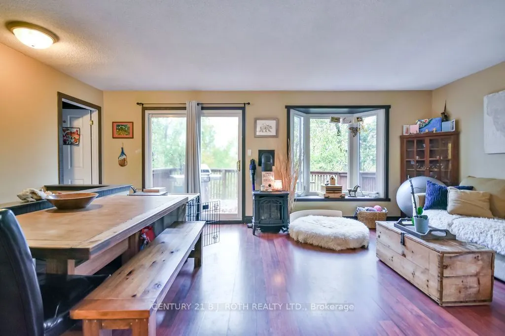 33 Iroquois Ridge