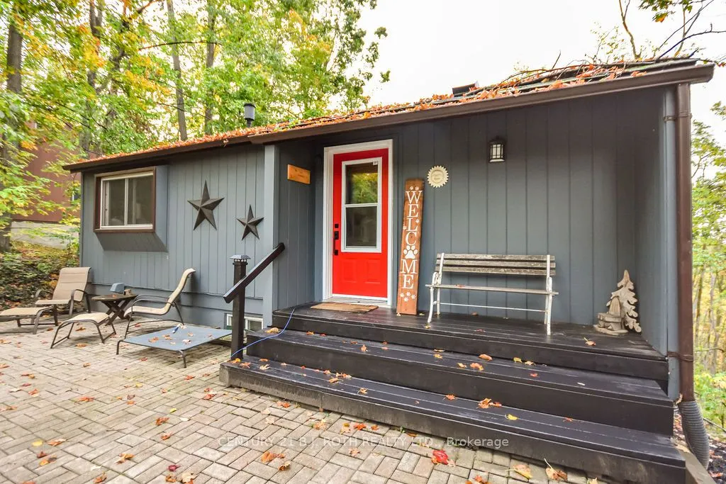 33 Iroquois Ridge