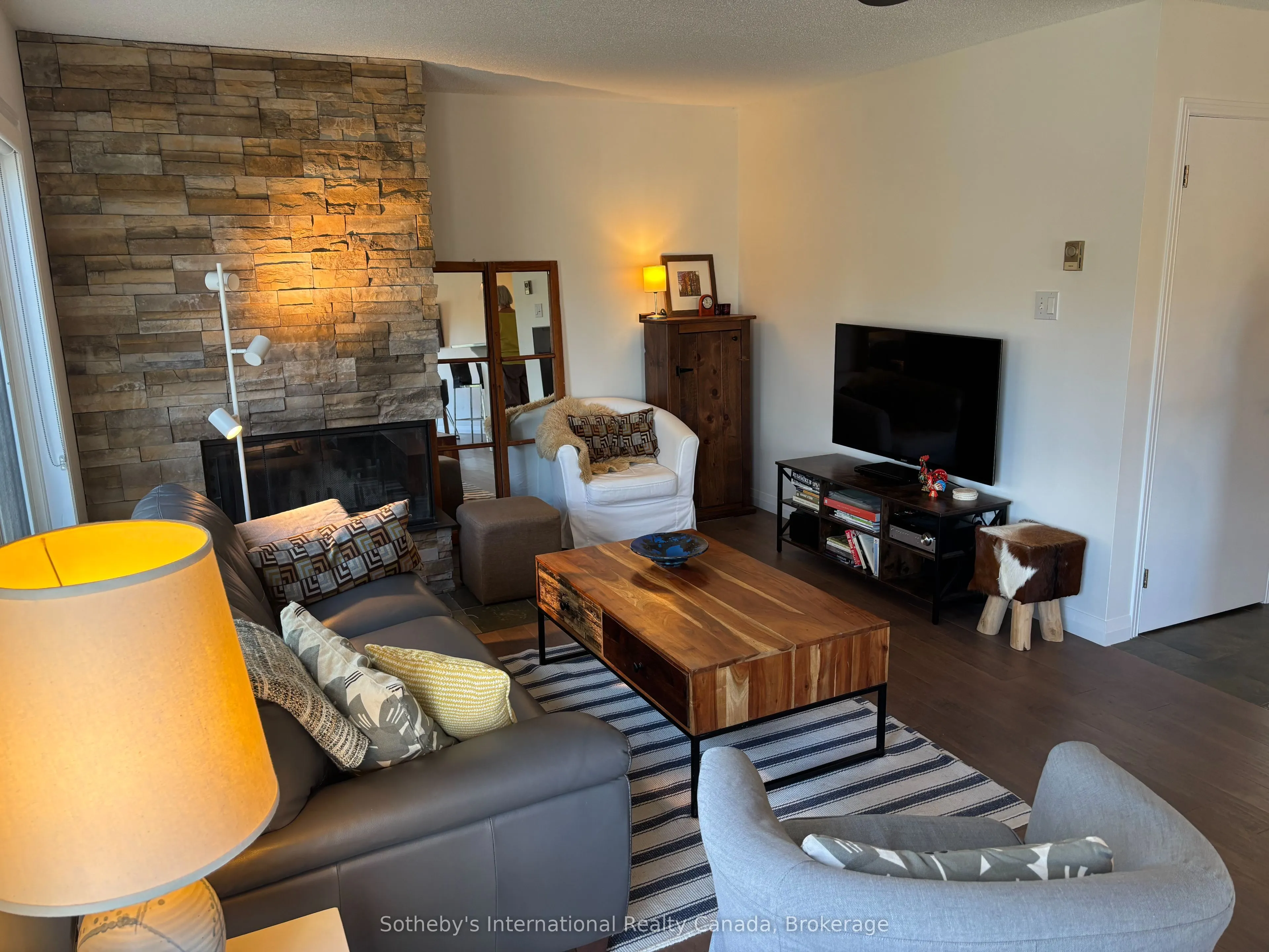 826 SUNCREST Circle, #7