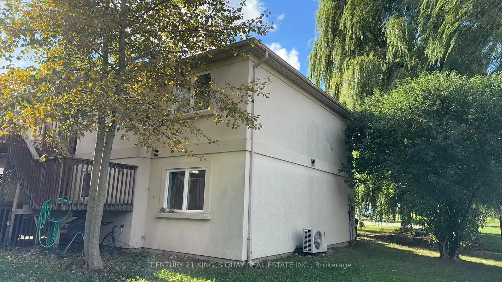 14 Churchill Court