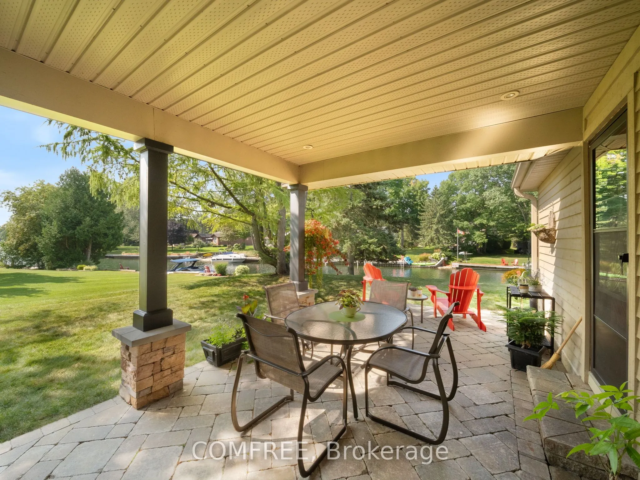 684 Glen Crescent