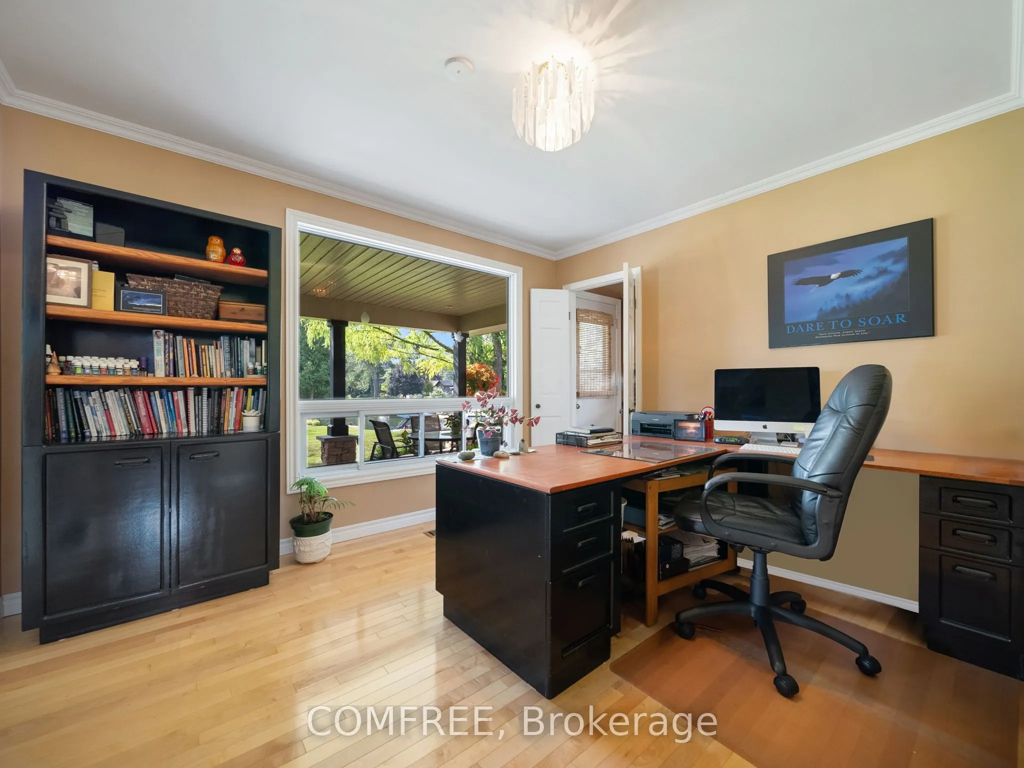 684 Glen Crescent