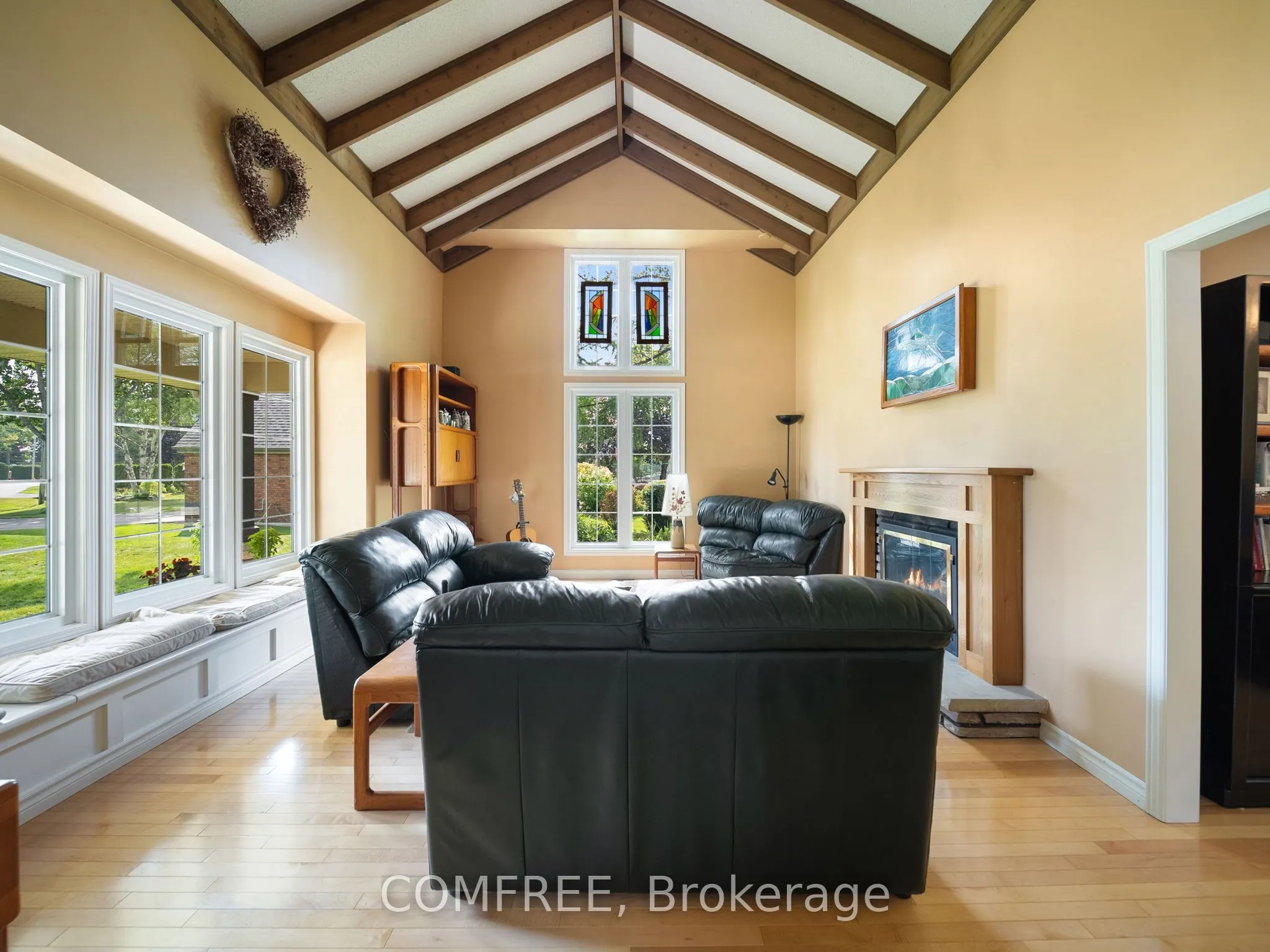 684 Glen Crescent