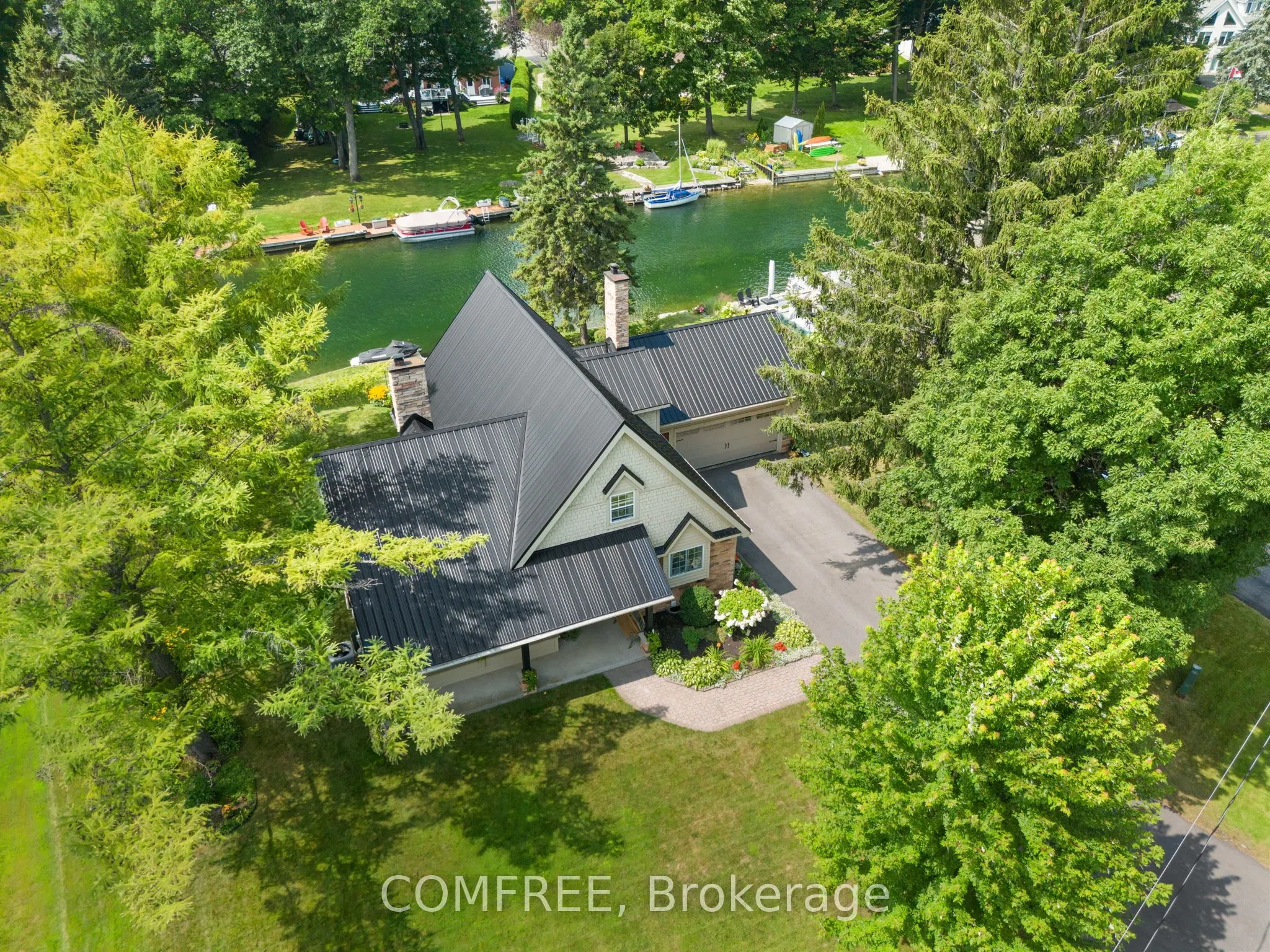 684 Glen Crescent
