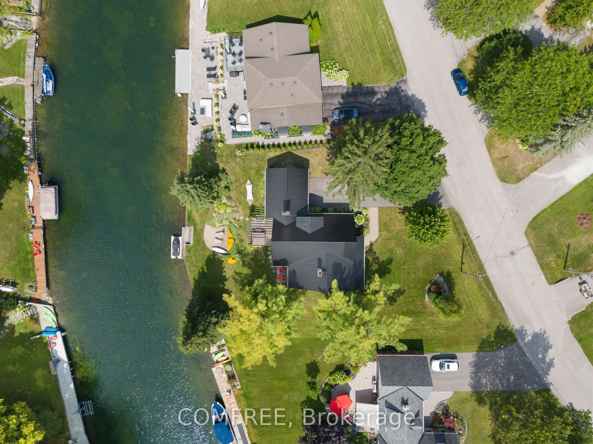 684 Glen Crescent
