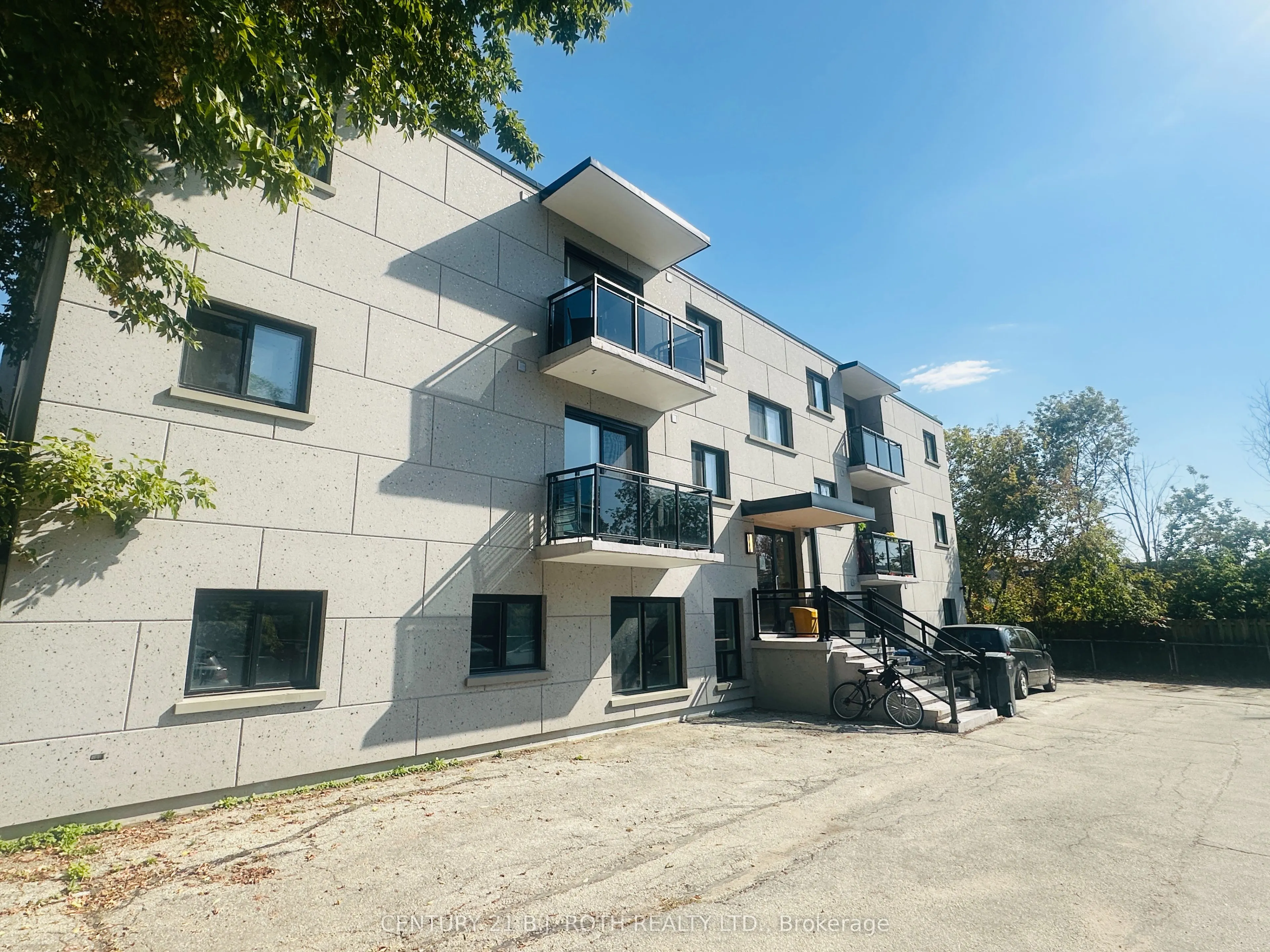 34 Berczy Street