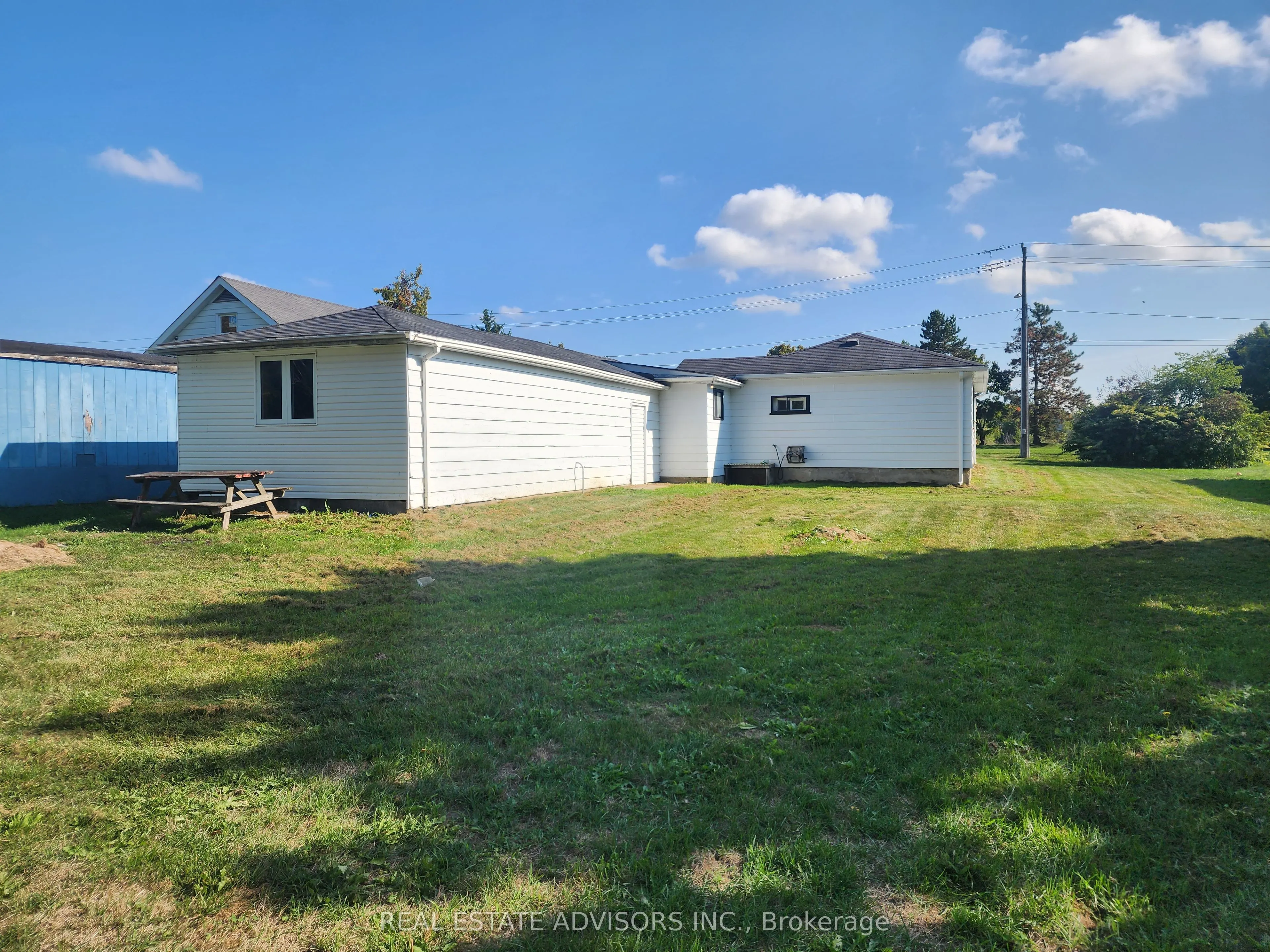 328 Little Avenue