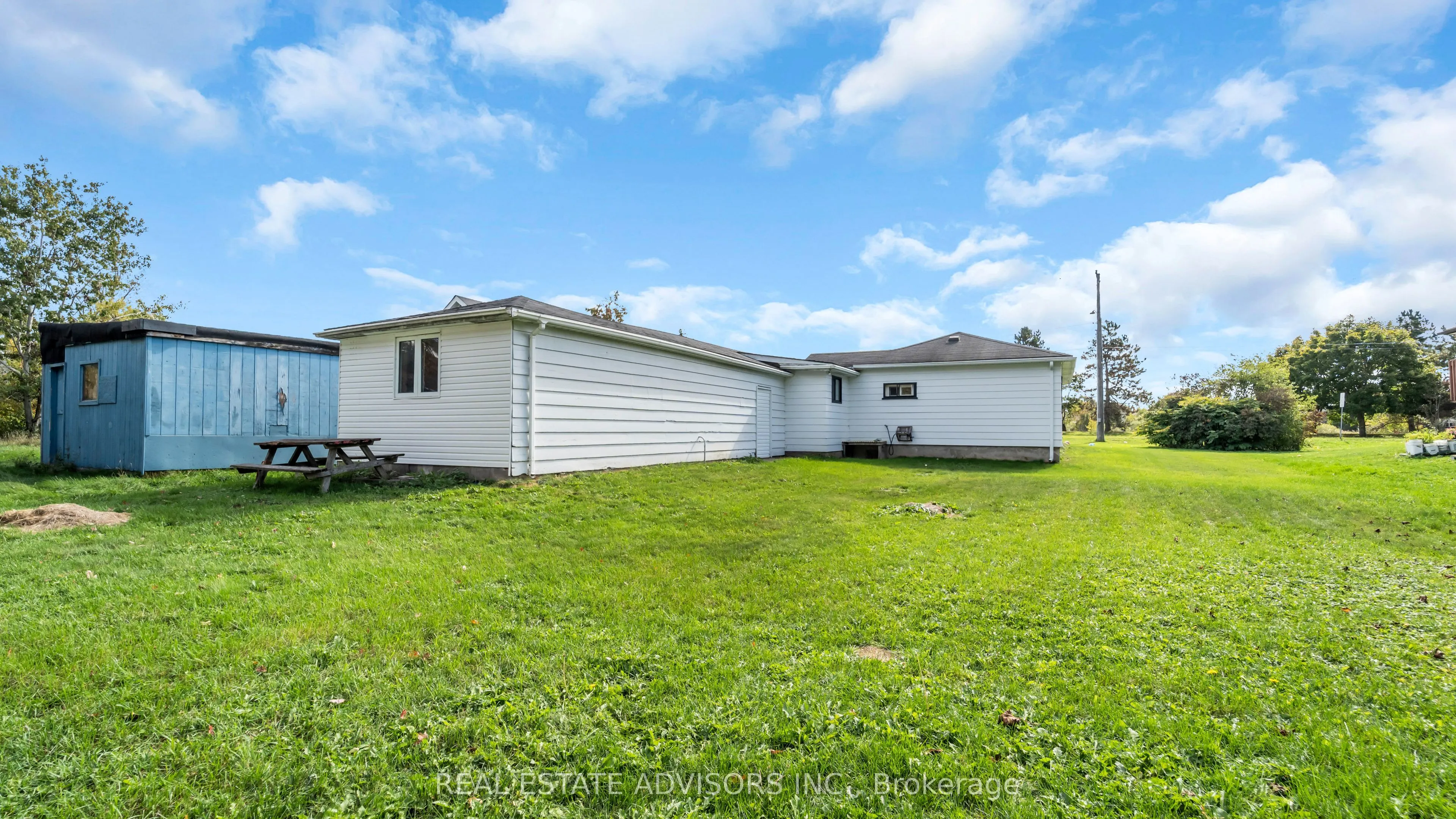 328 Little Avenue