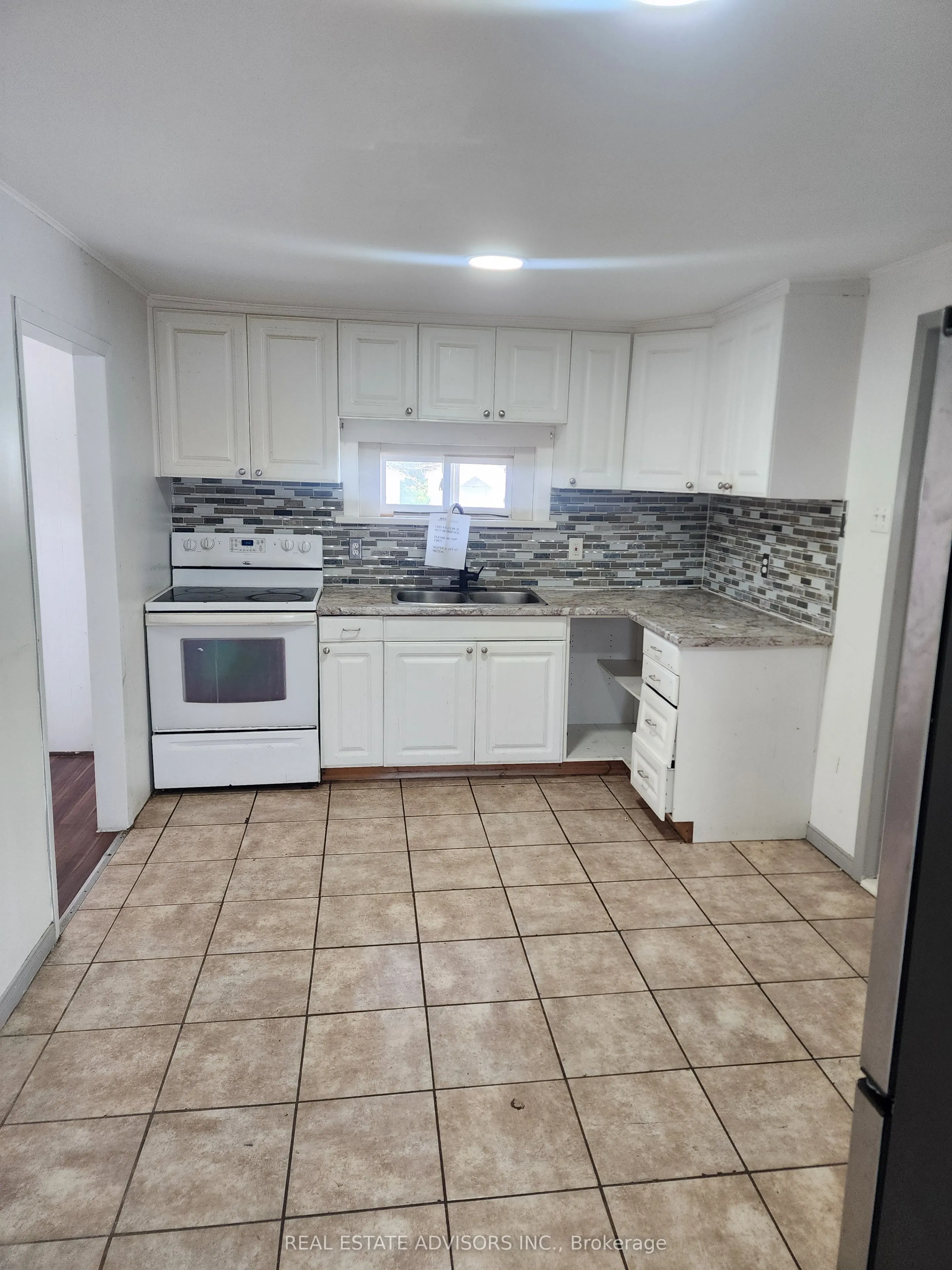 328 Little Avenue