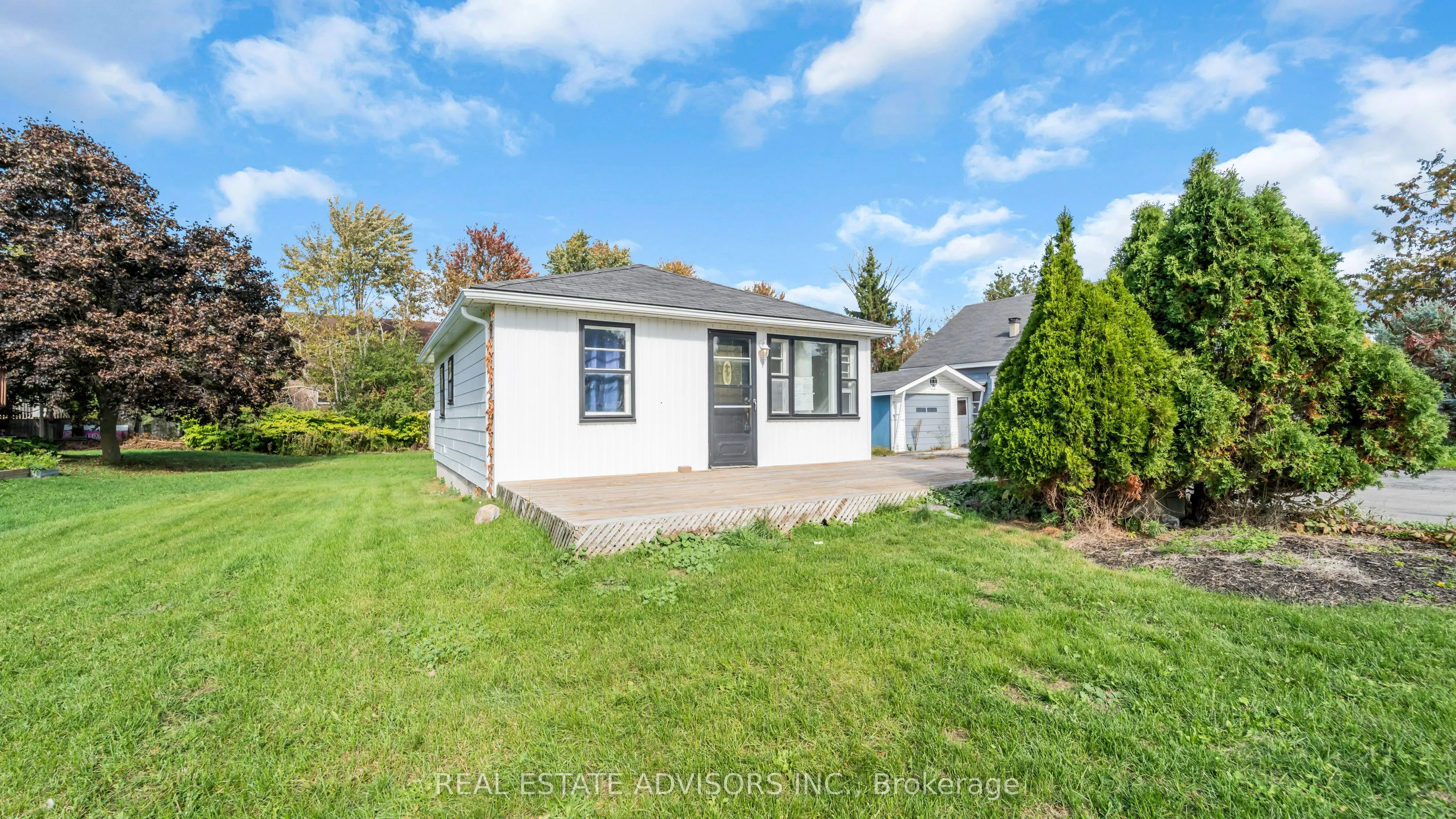 328 Little Avenue