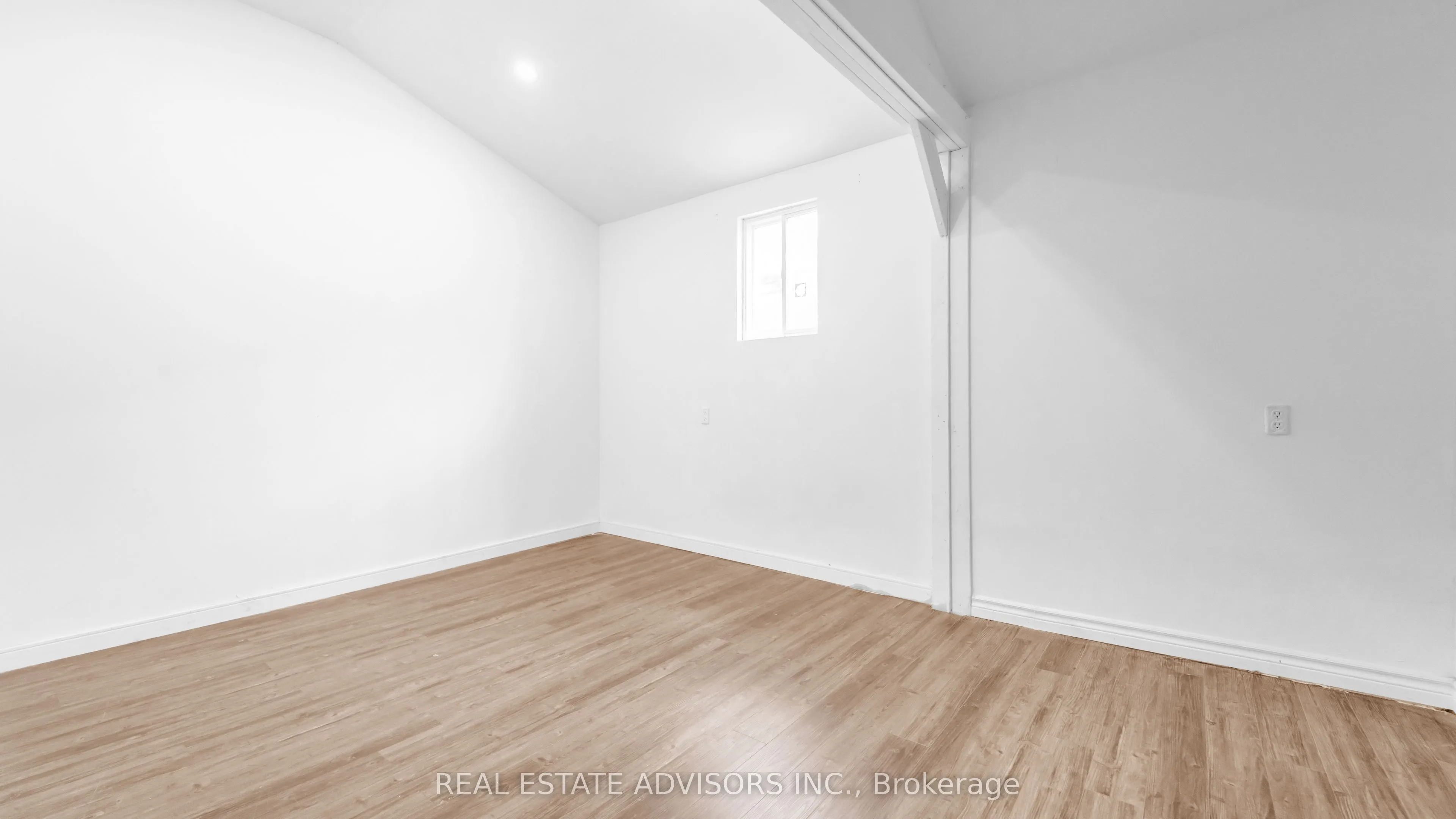 328 Little Avenue