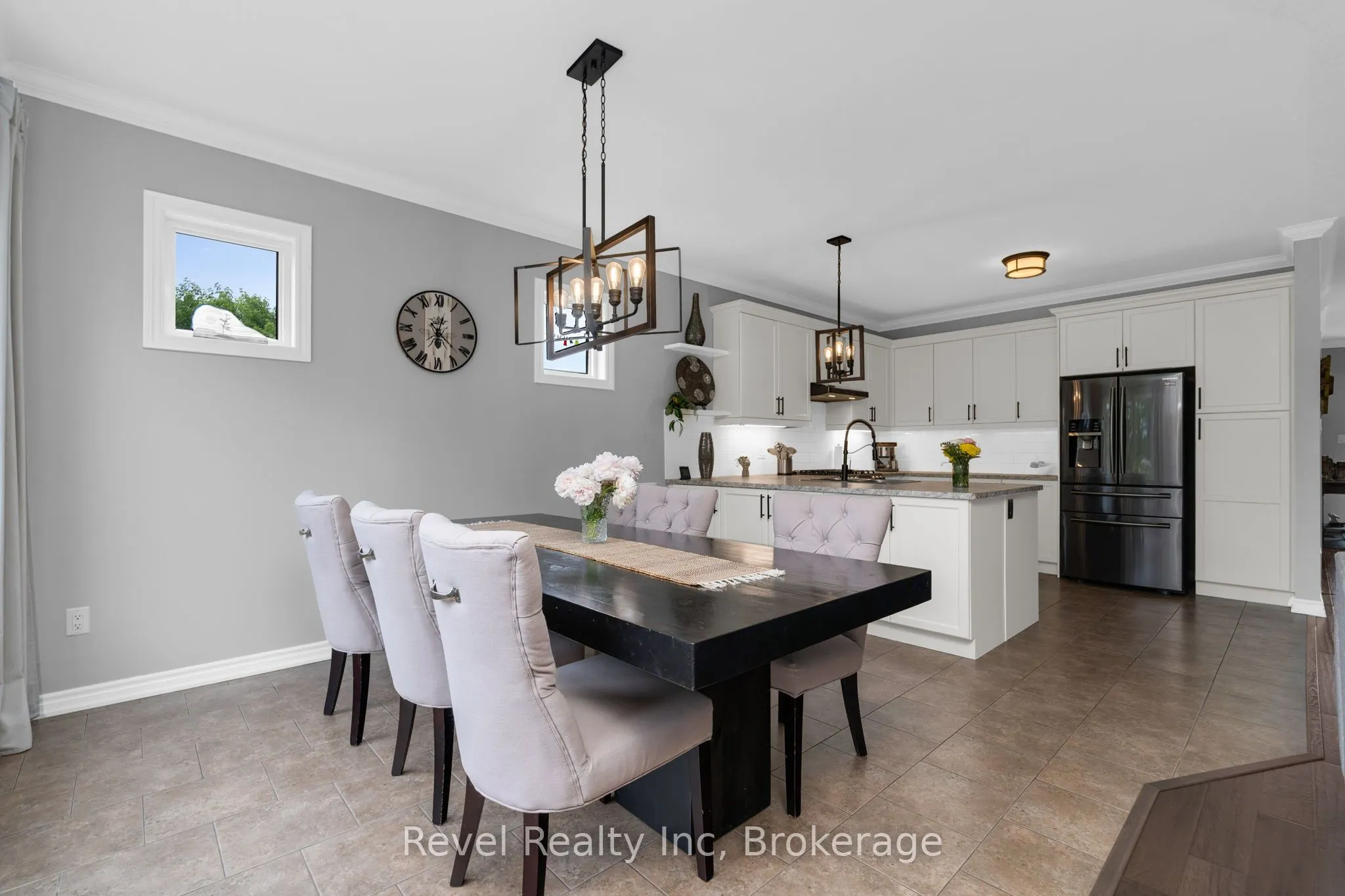 413 RUSS HOWARD Drive