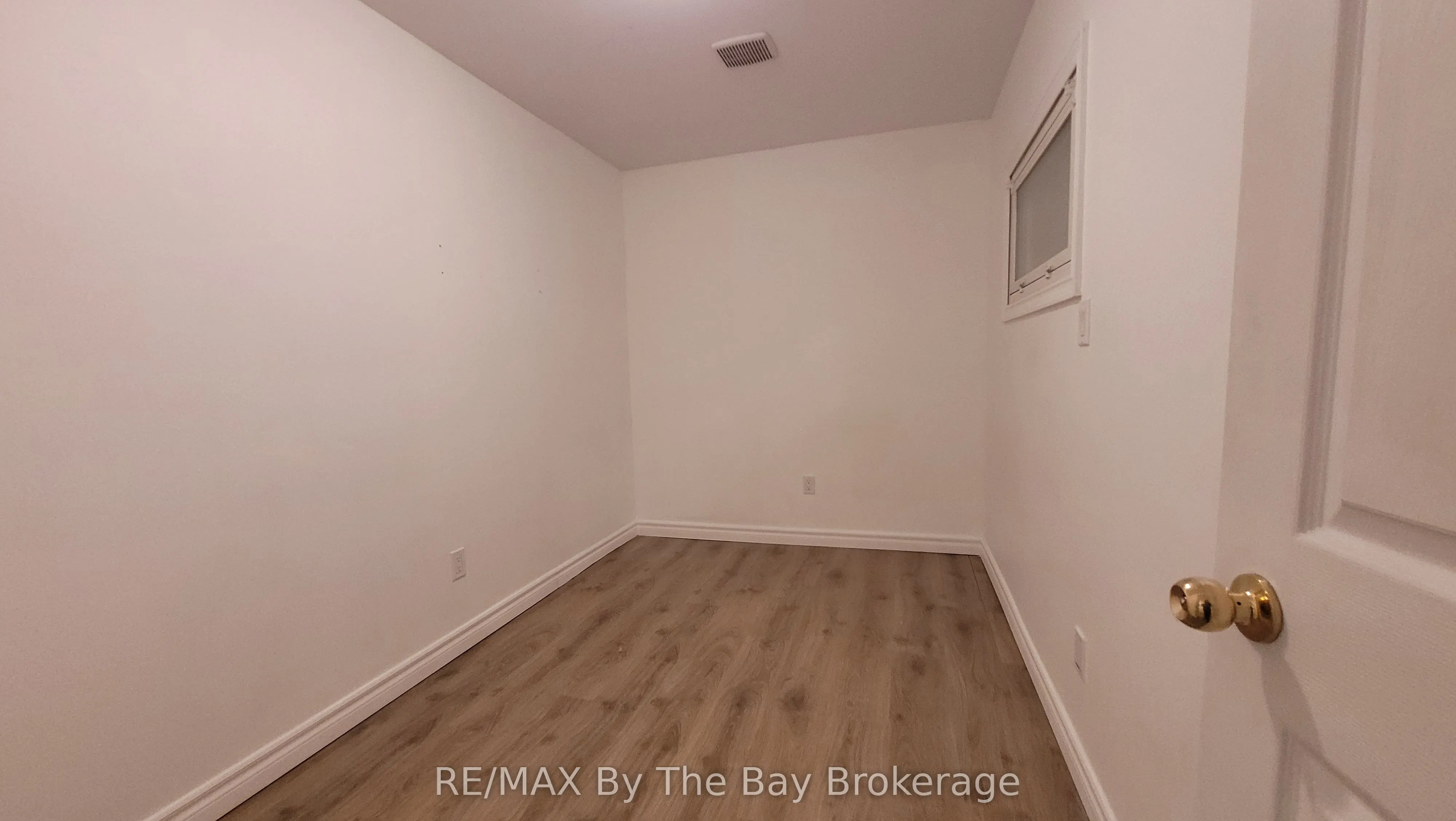 280 River Road E, #A12