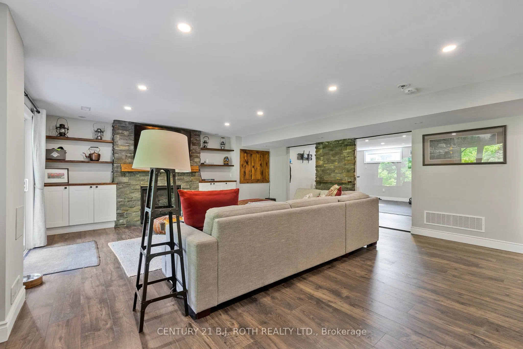 50 Diamond Valley Drive