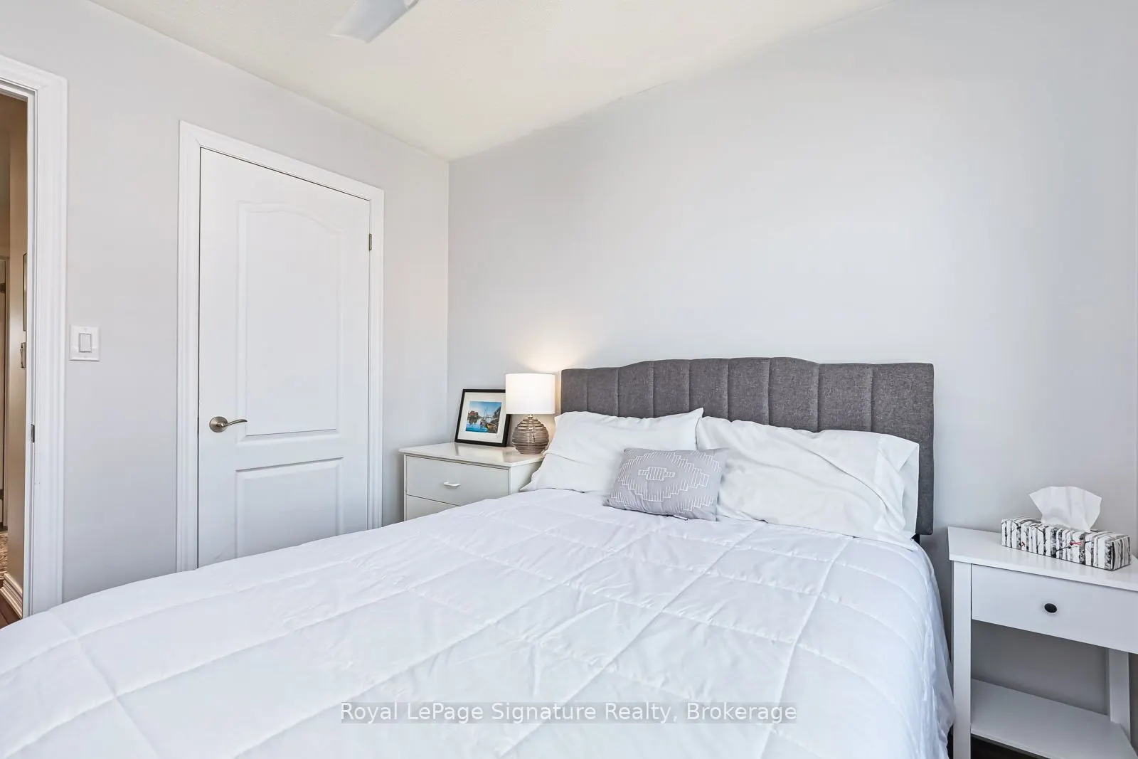 14 Montclair Mews, #18