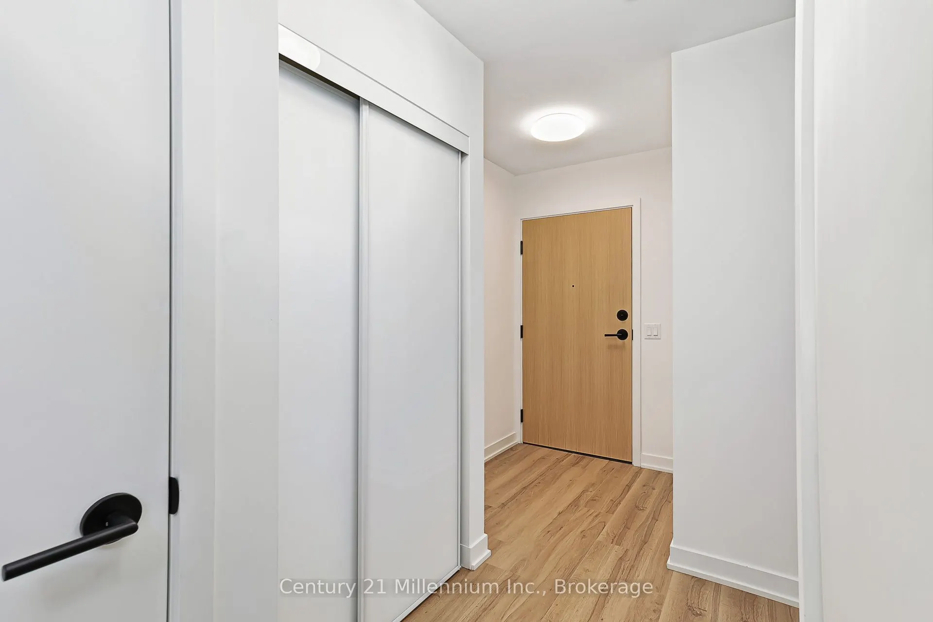 31 Huron Street, #306