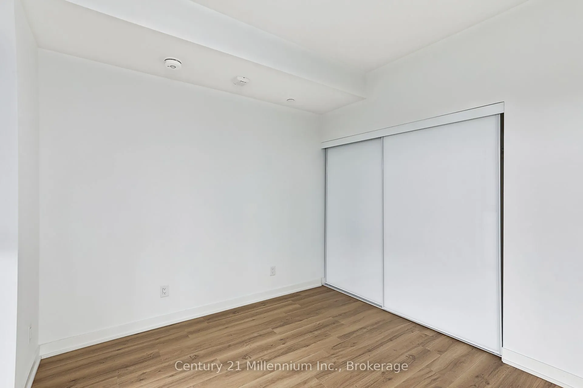 31 Huron Street, #306