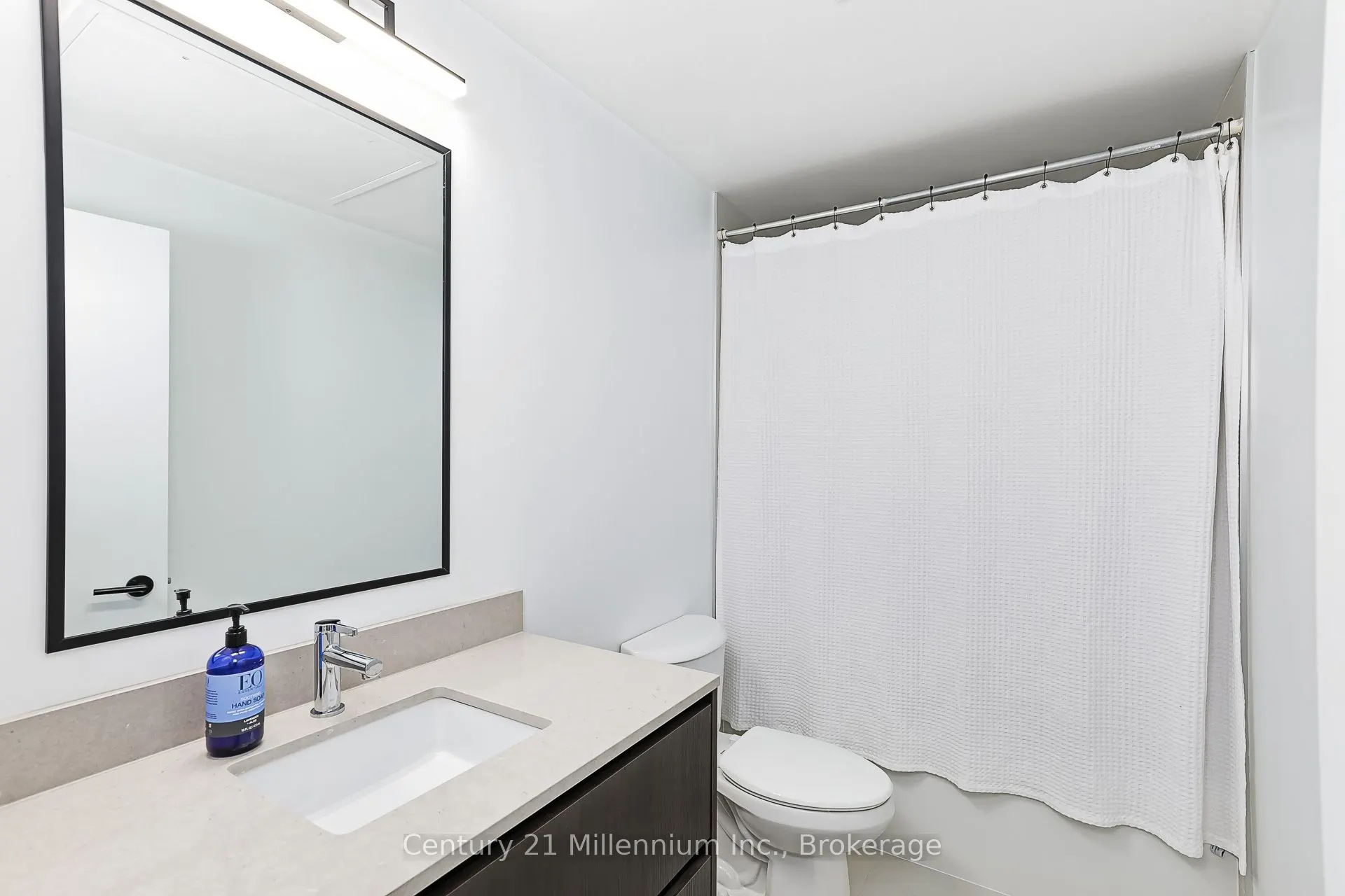 31 Huron Street, #306