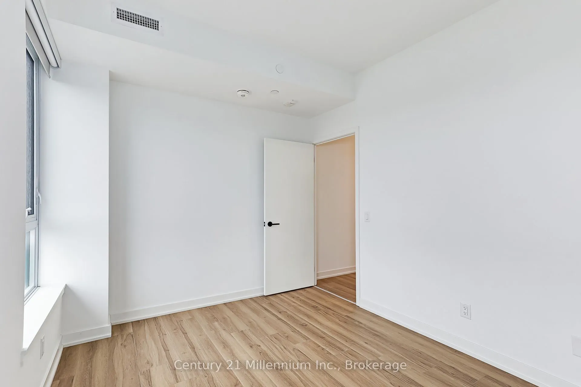 31 Huron Street, #306