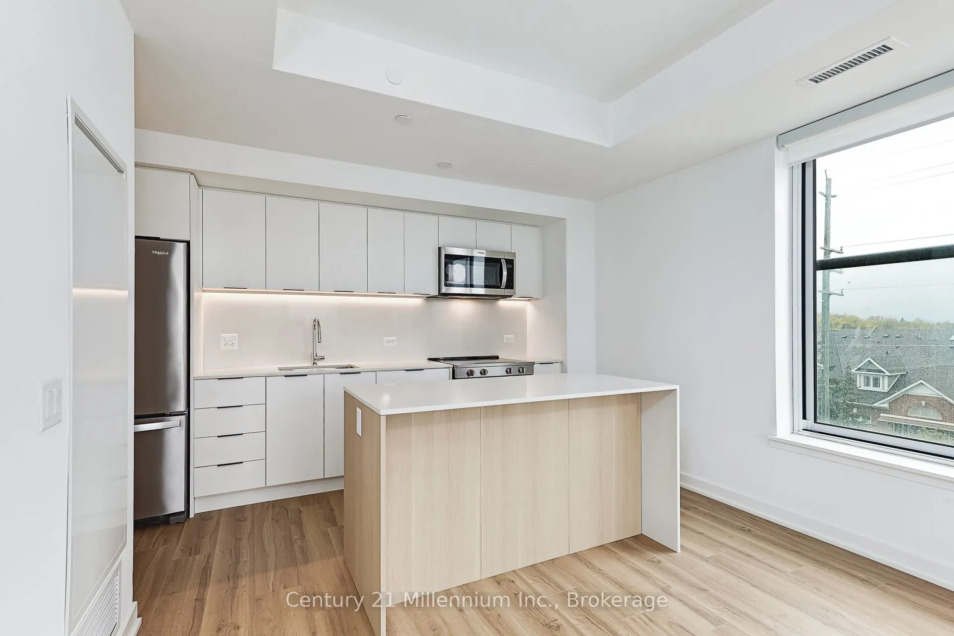 31 Huron Street, #306