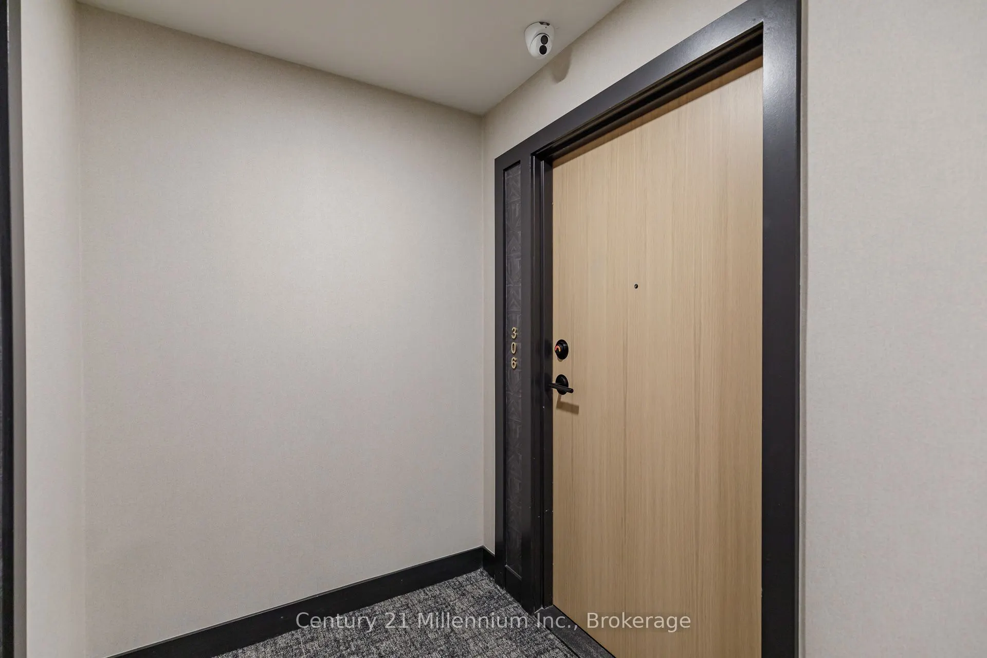 31 Huron Street, #306