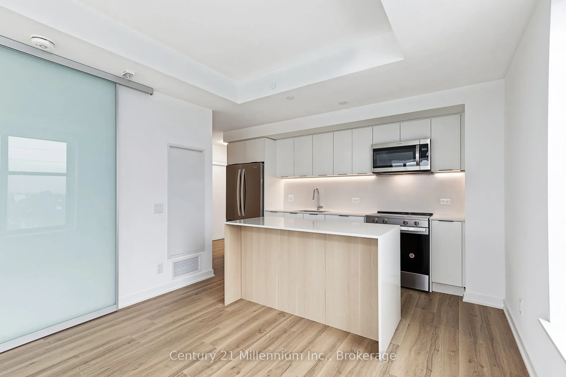 31 Huron Street, #306