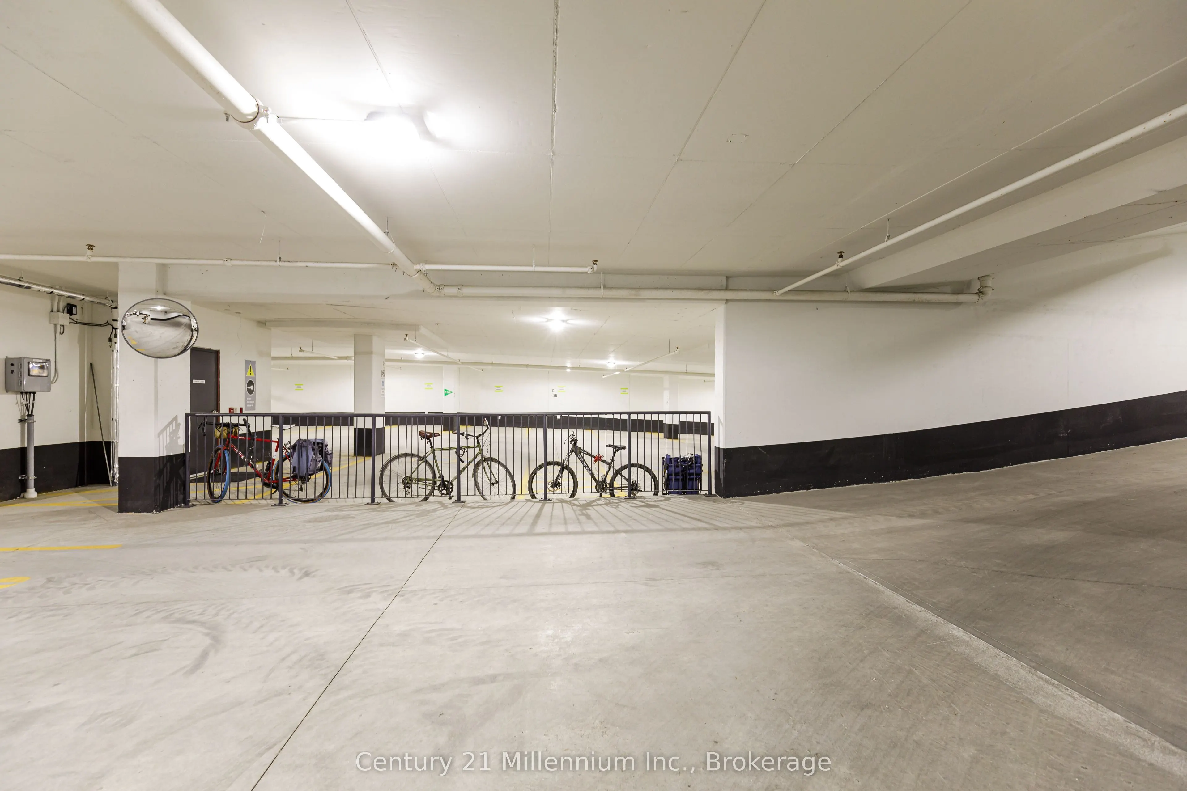 31 Huron Street, #306