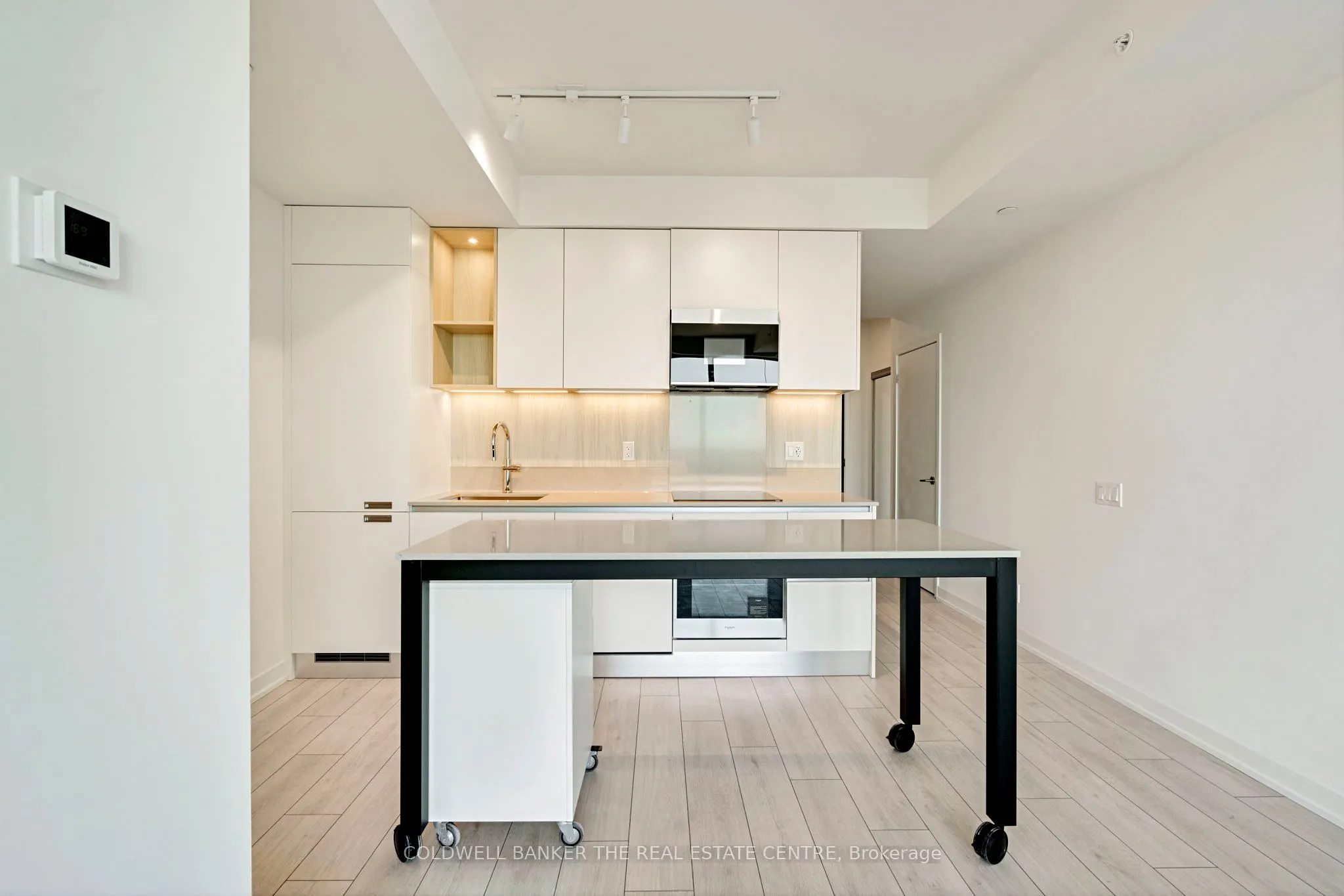 55 Dunlop Street W, #1302