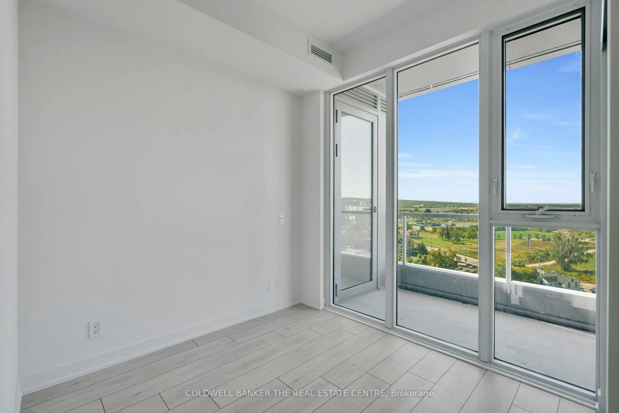 55 Dunlop Street W, #1302