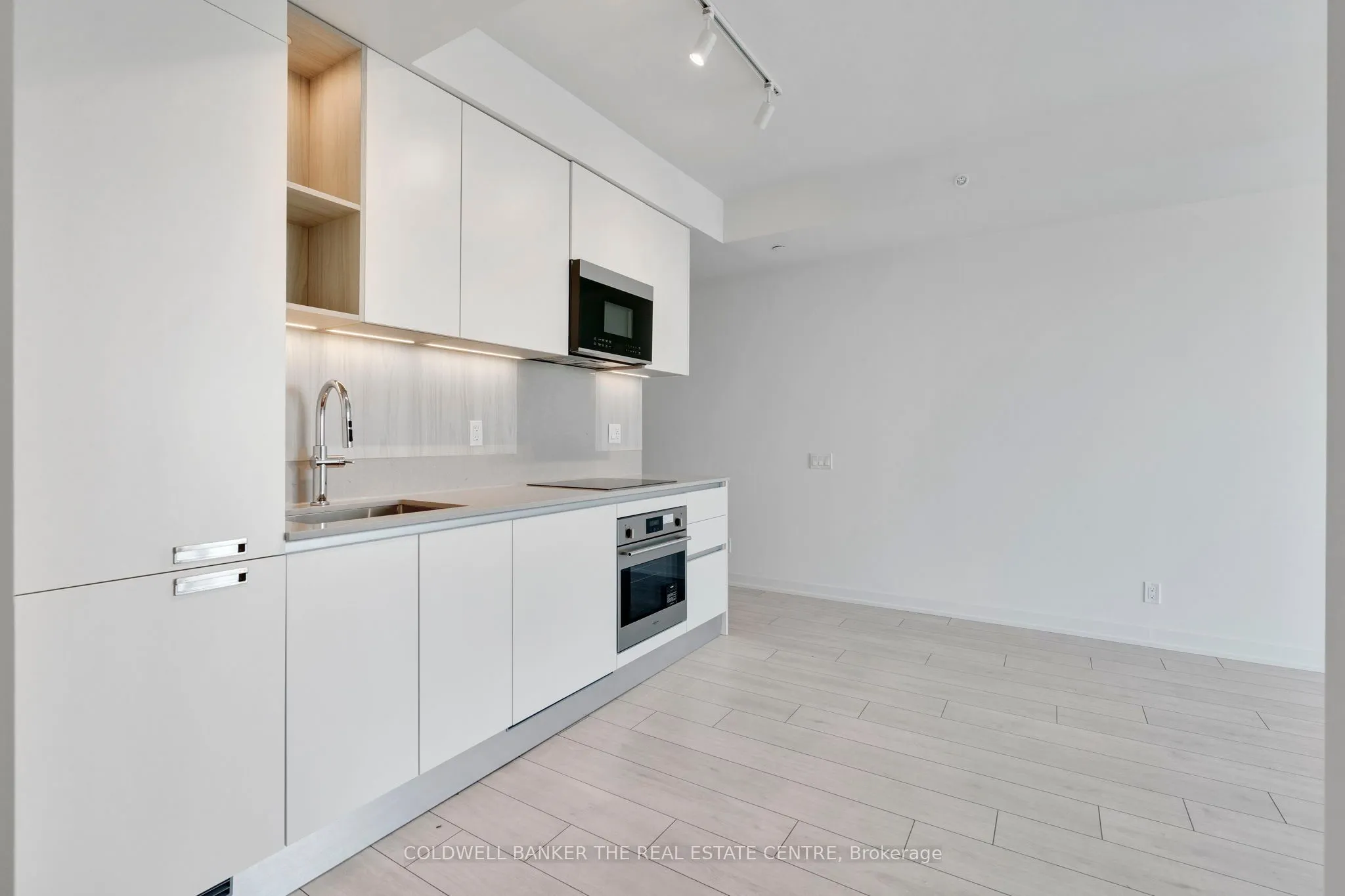 55 Dunlop Street W, #1302