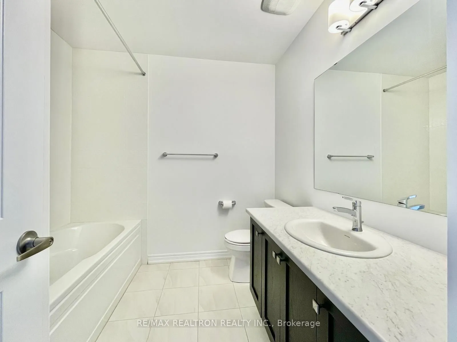 83 Milady Crescent