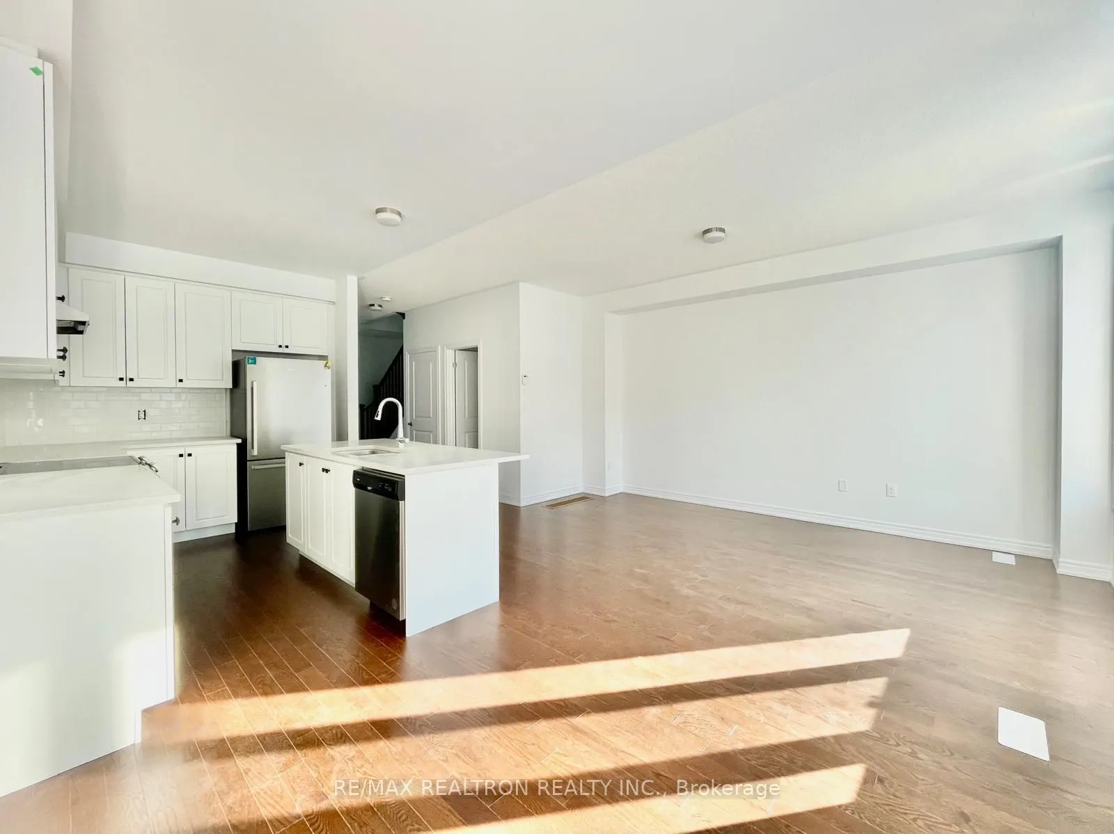 83 Milady Crescent