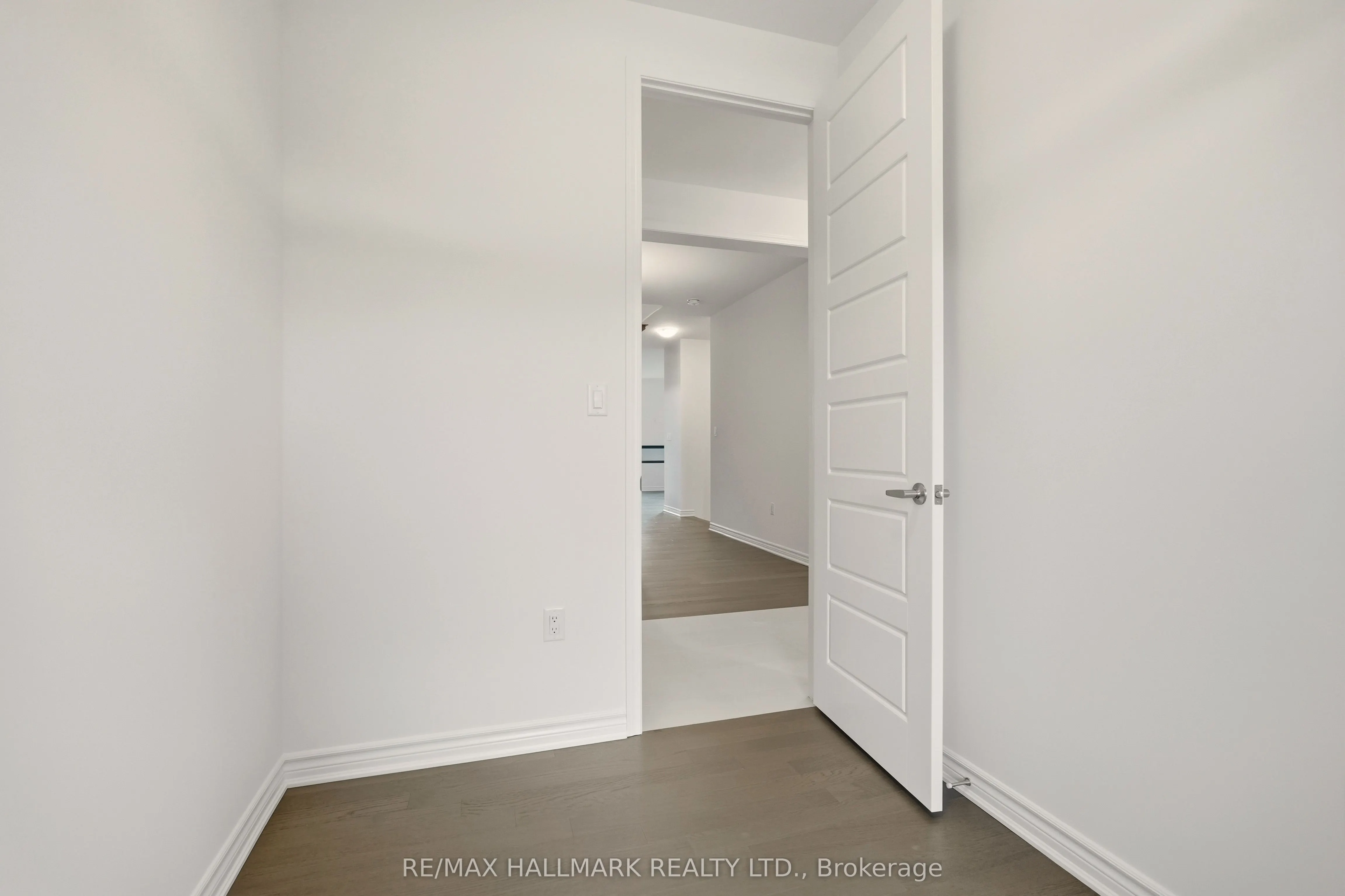 363 Reid Drive W