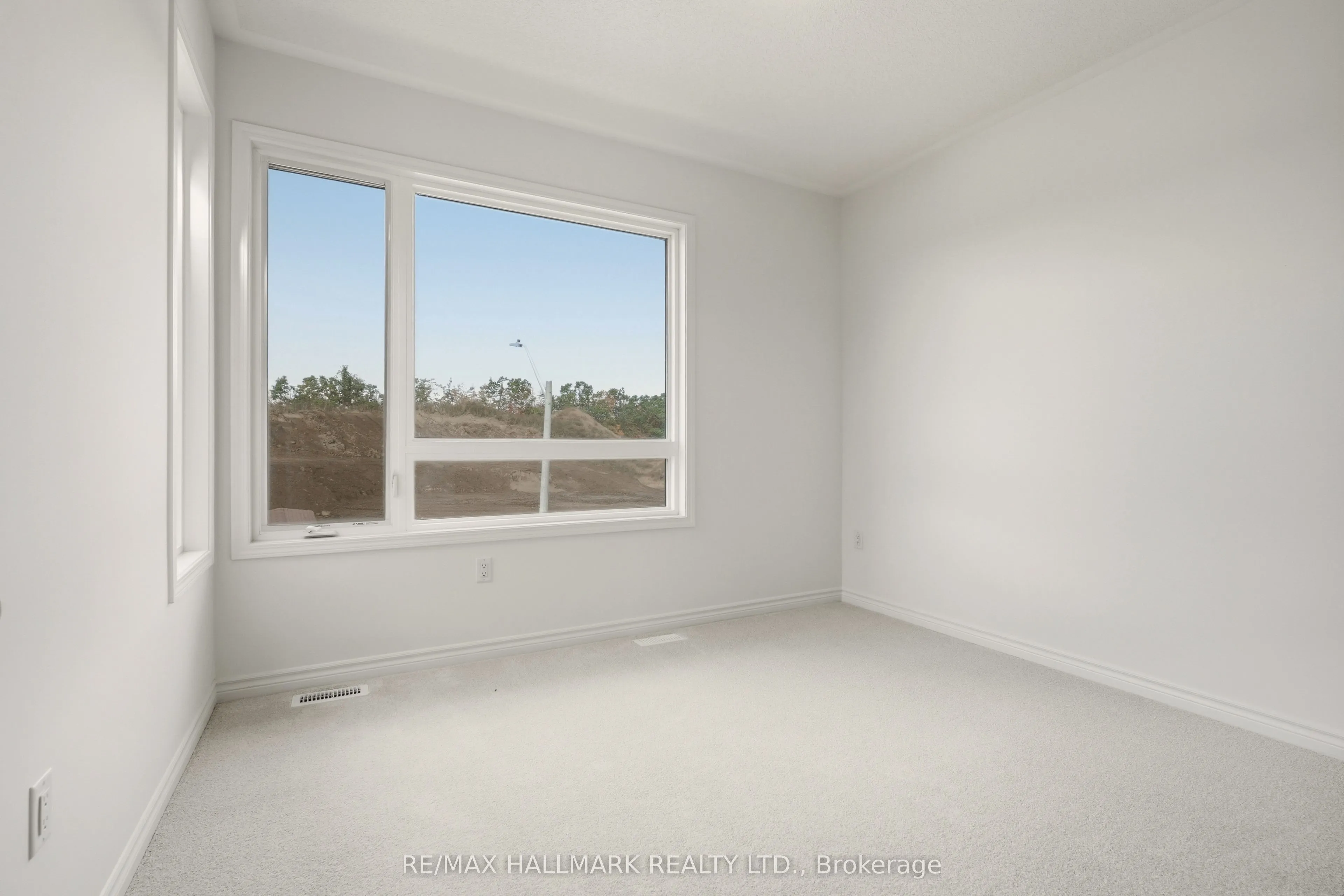 363 Reid Drive W